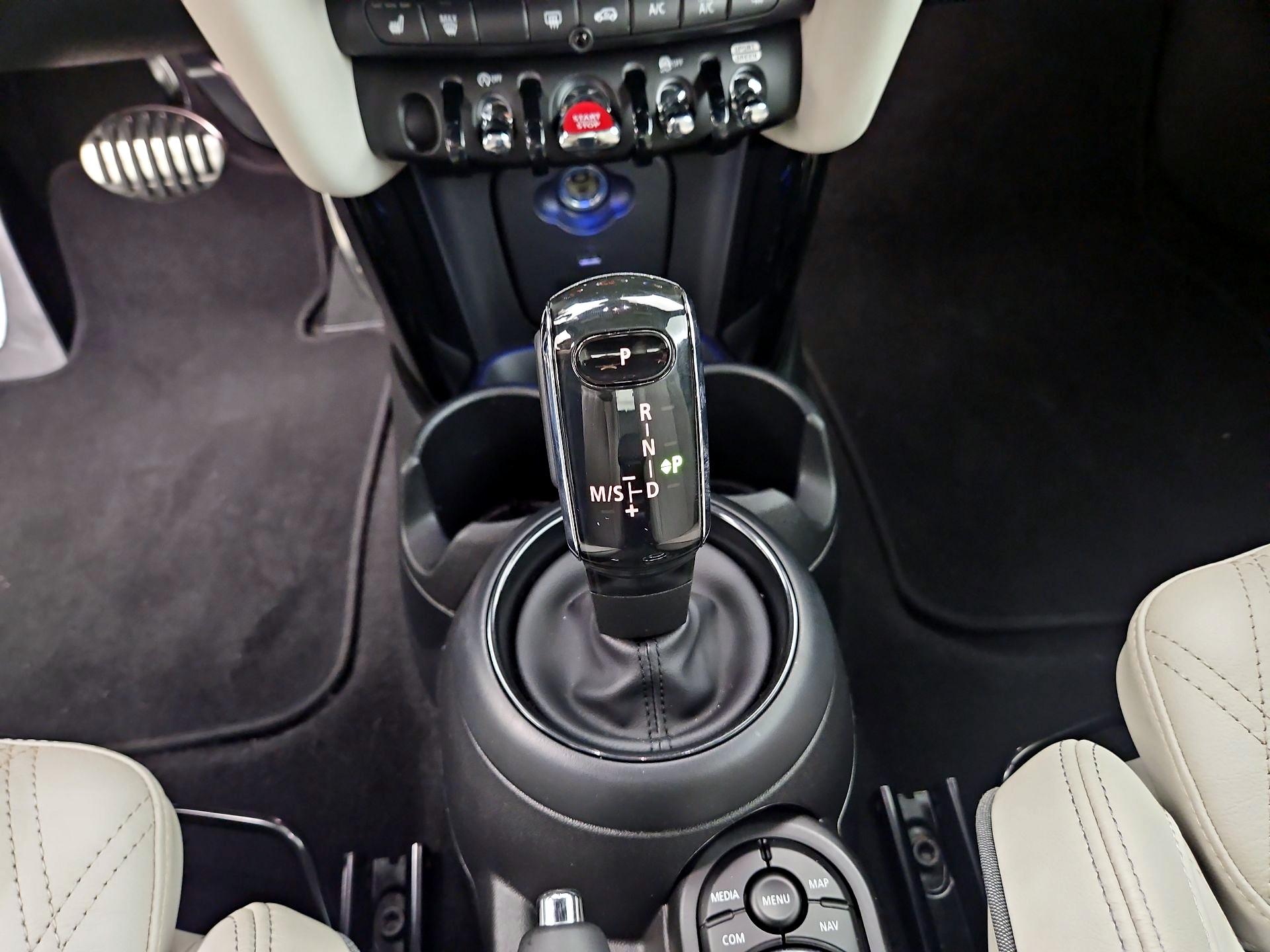 Thumbnail: 2022 MINI Cooper - 18