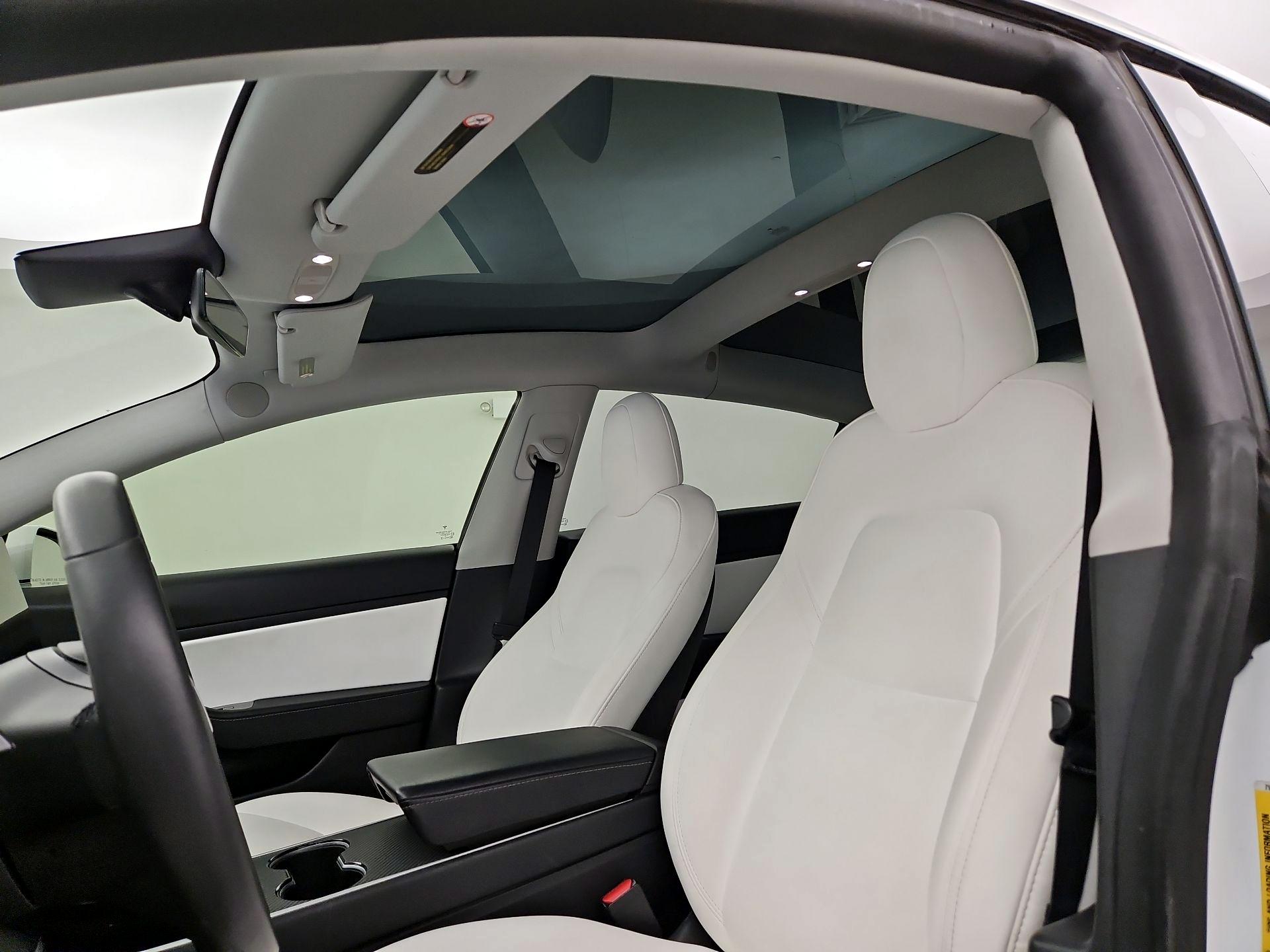 Thumbnail: 2020 Tesla Model 3 - 19