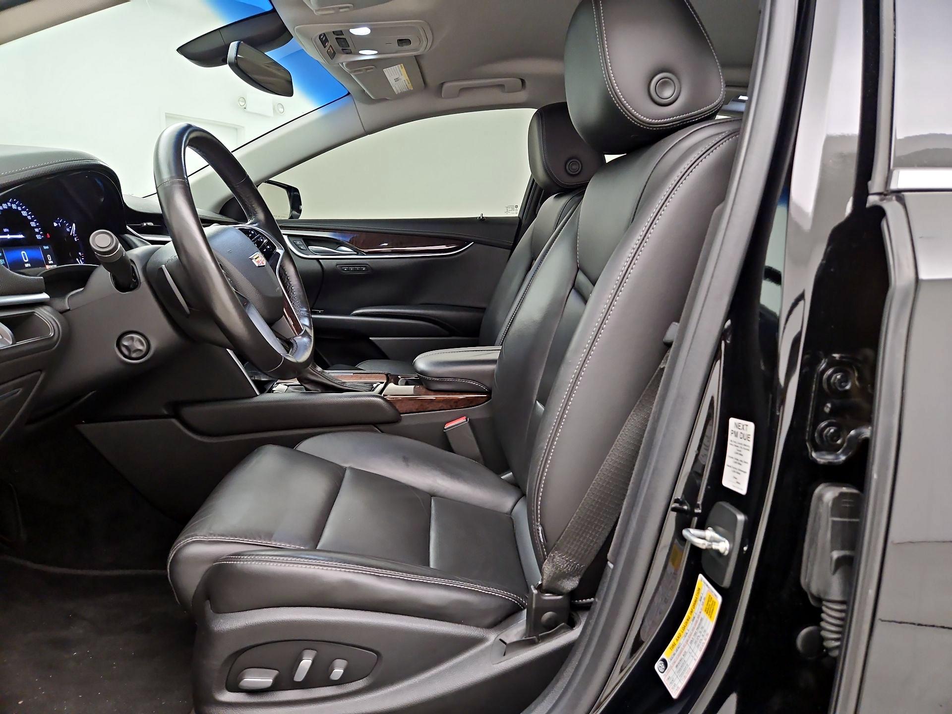 Thumbnail: 2016 Cadillac XTS - 11