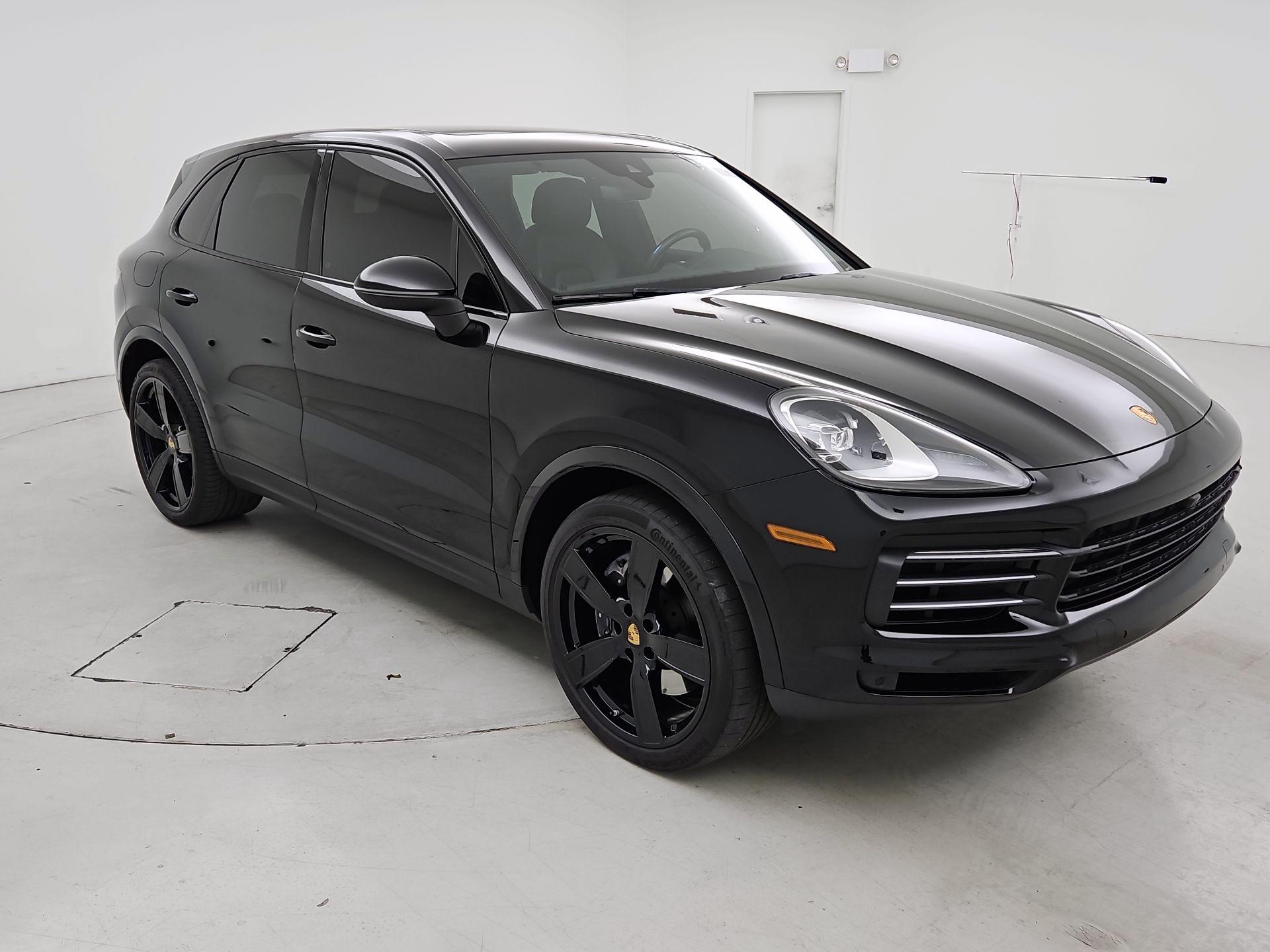 Thumbnail: 2021 Porsche Cayenne - 1