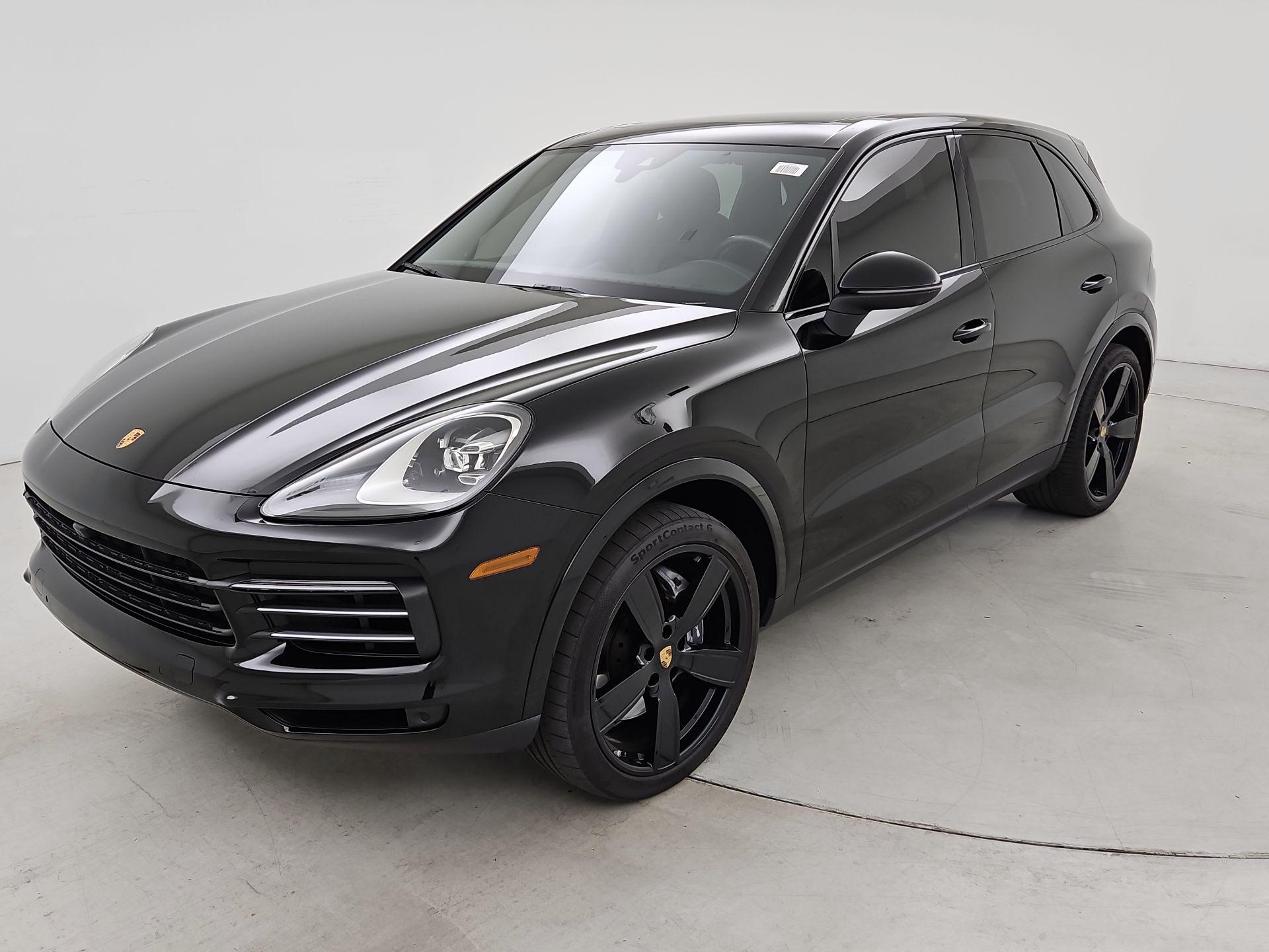 Thumbnail: 2021 Porsche Cayenne - 3