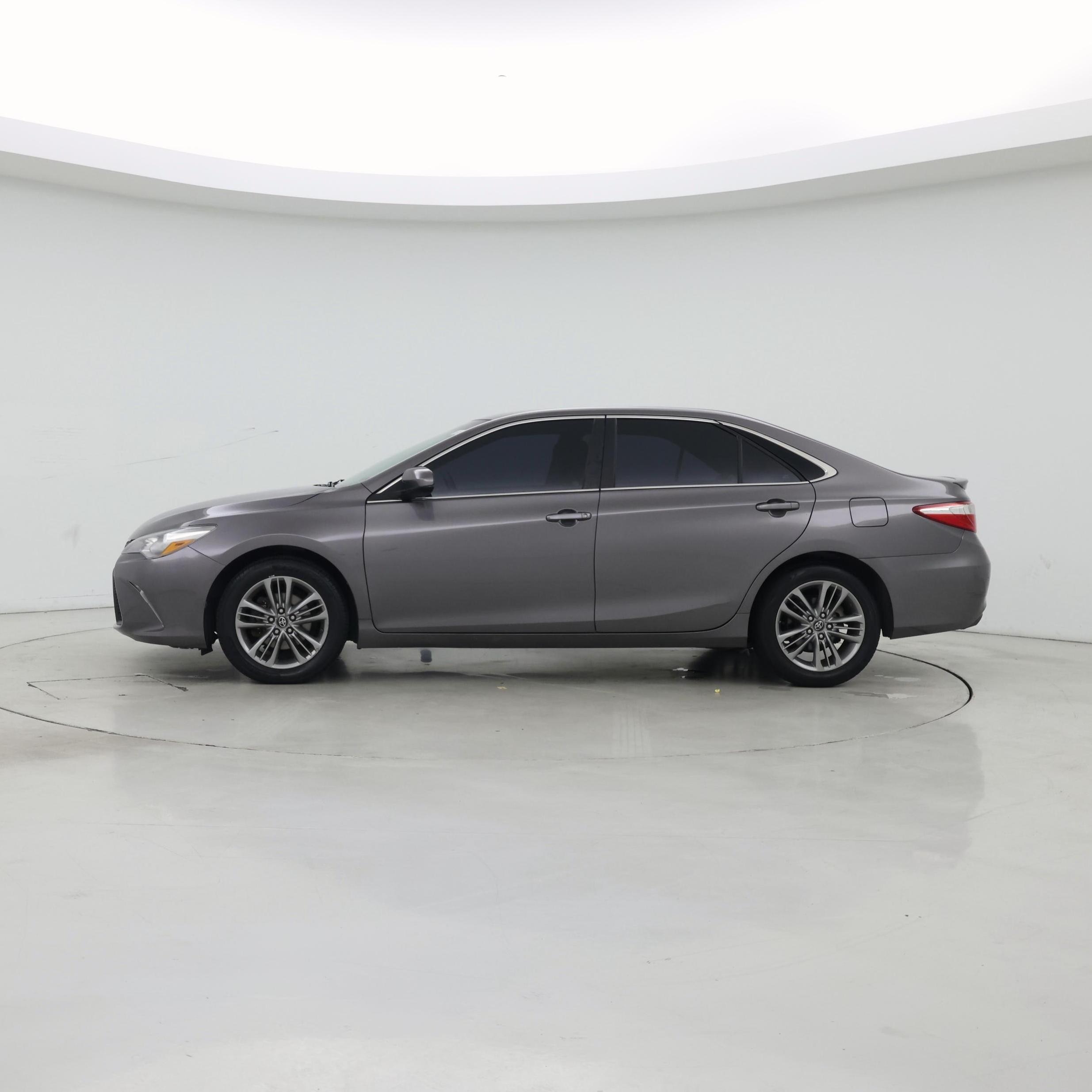 Thumbnail: 2017 Toyota Camry - 3