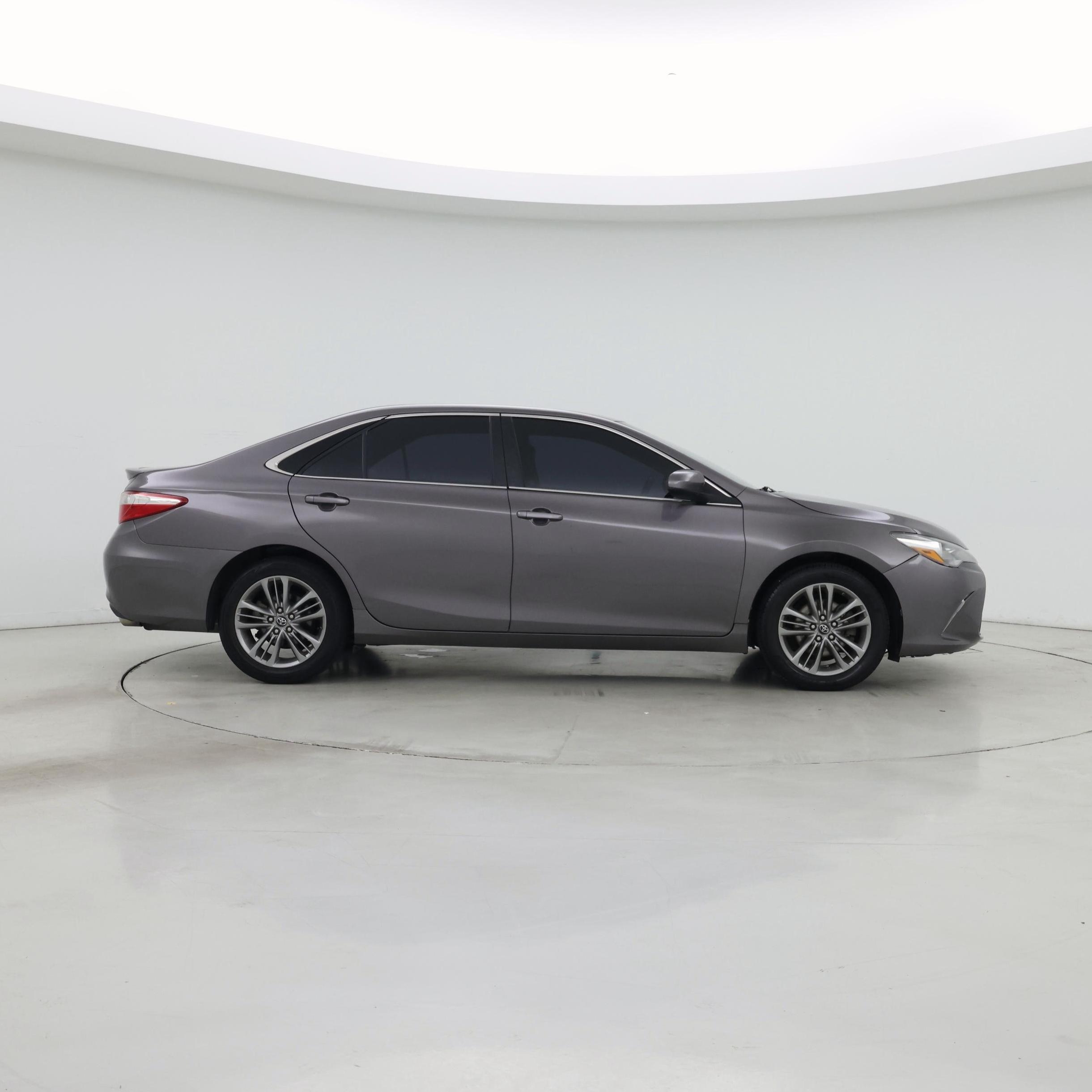 Thumbnail: 2017 Toyota Camry - 7