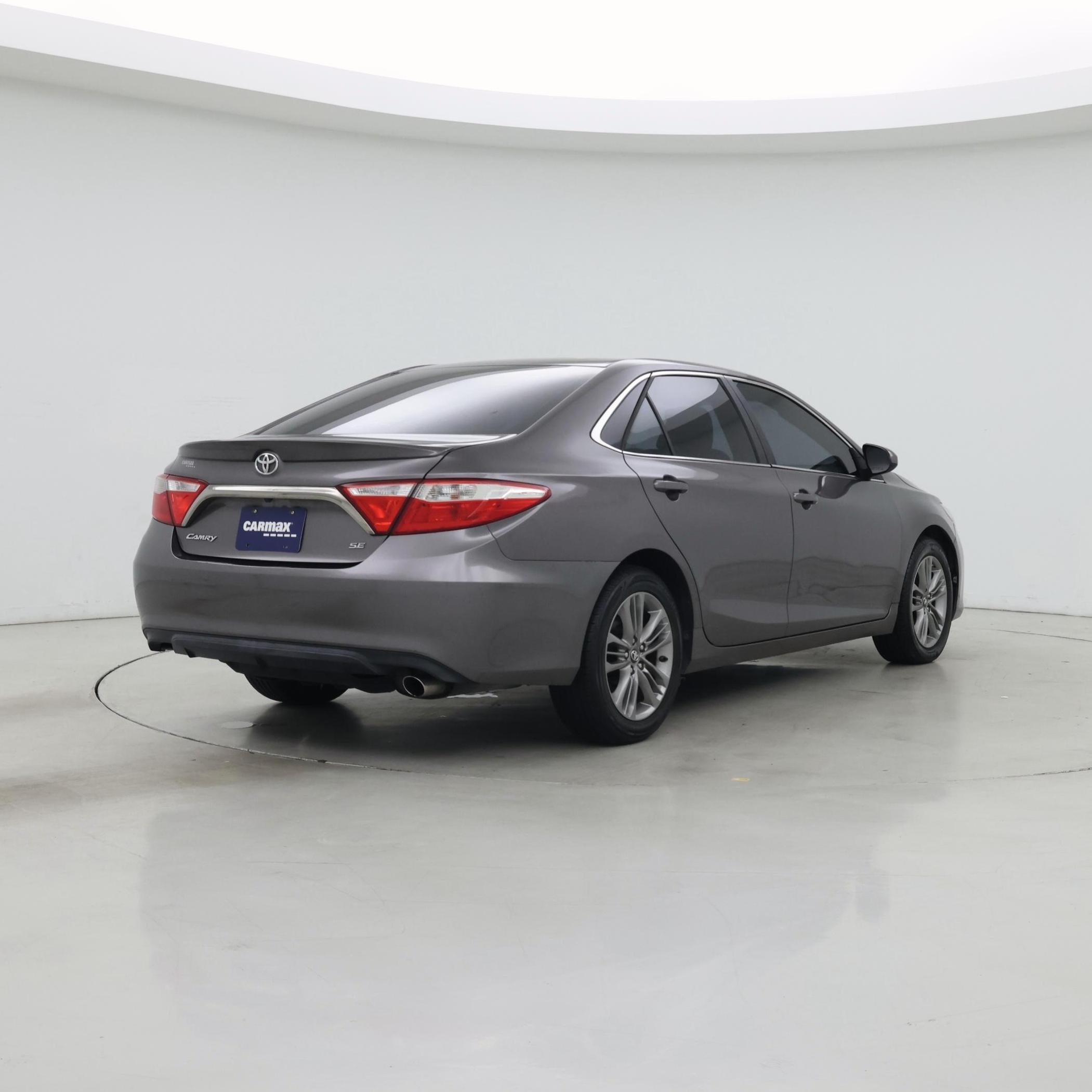 Thumbnail: 2017 Toyota Camry - 8