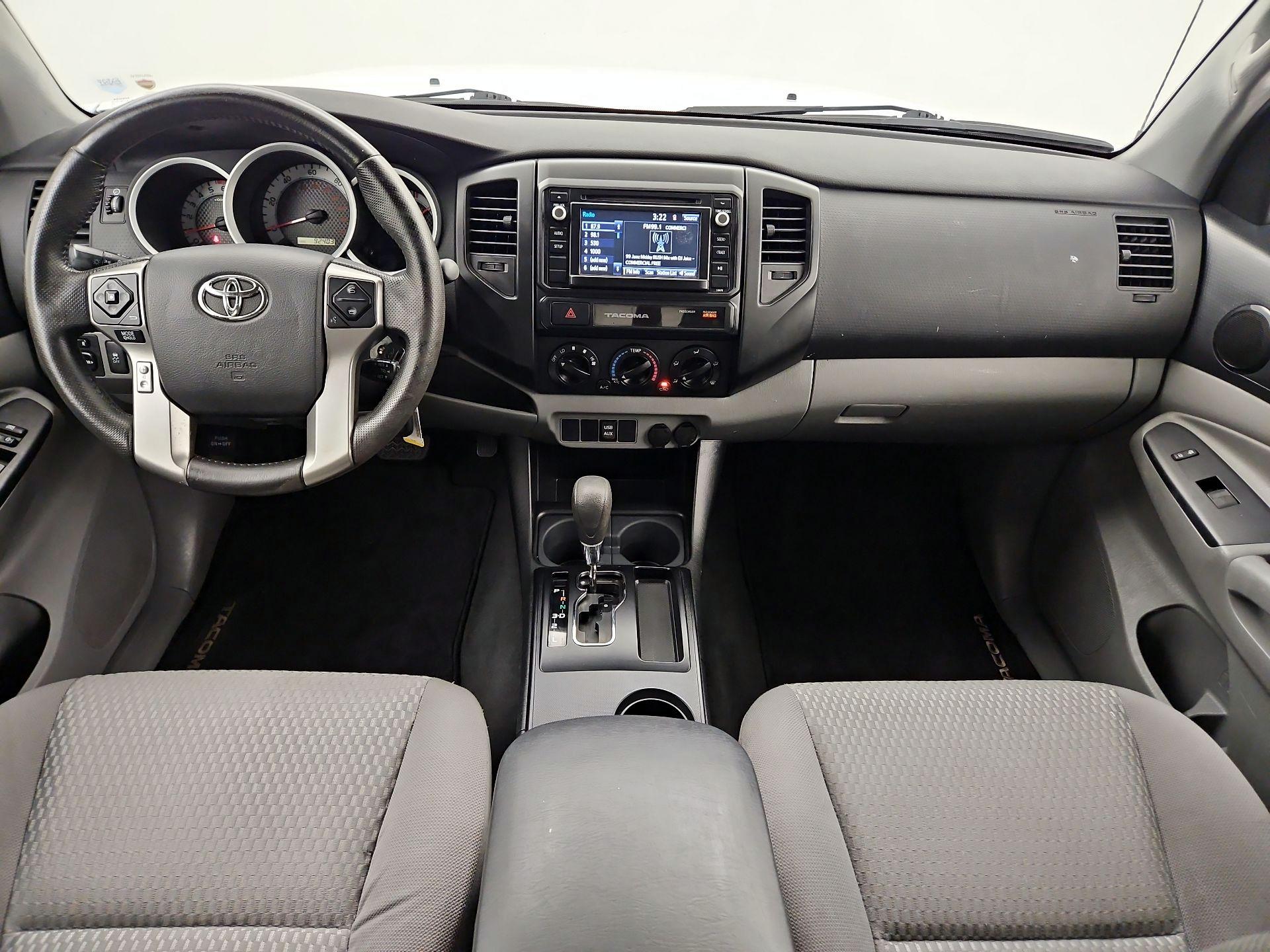 Thumbnail: 2015 Toyota Tacoma - 9