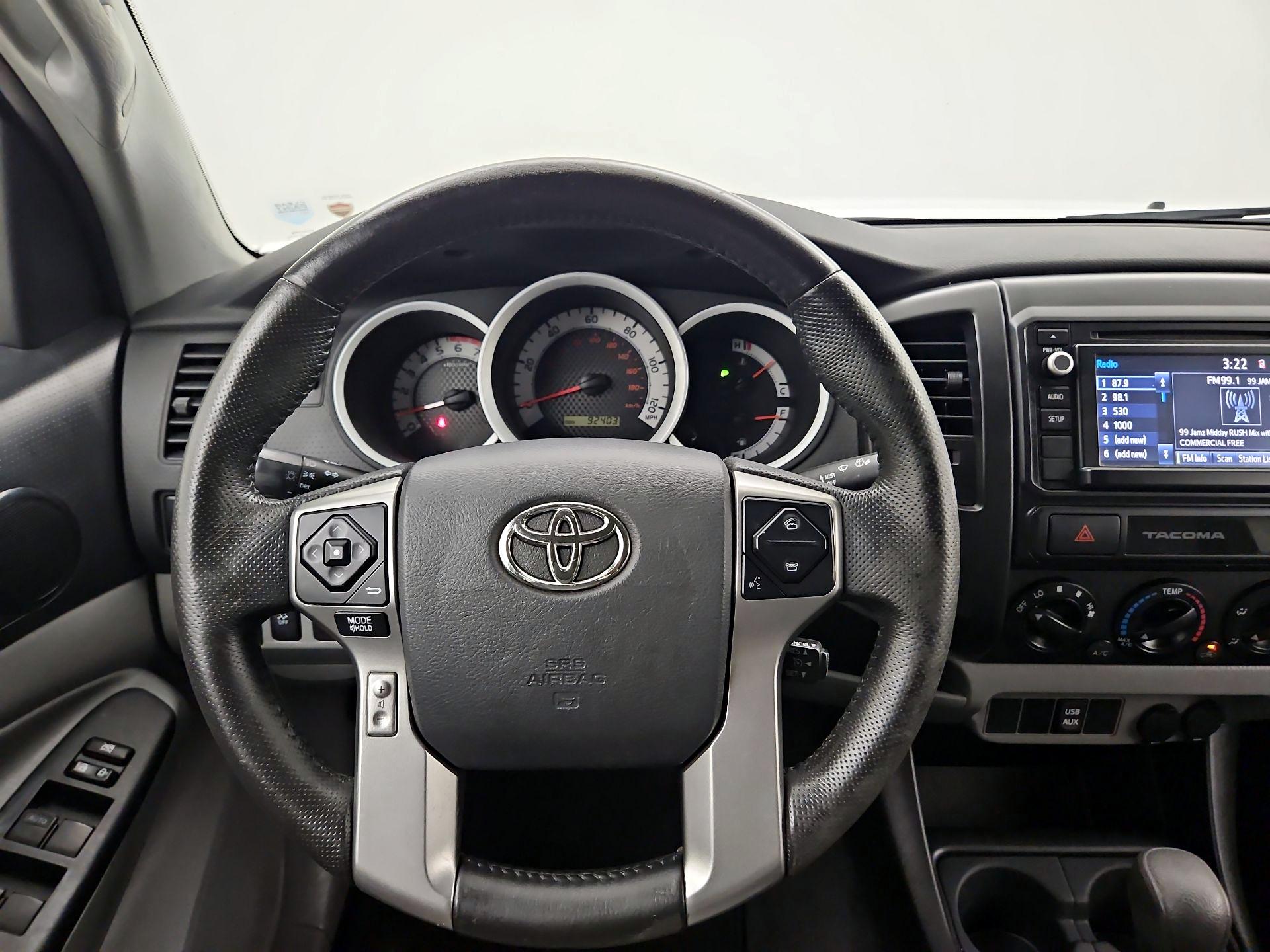 Thumbnail: 2015 Toyota Tacoma - 10