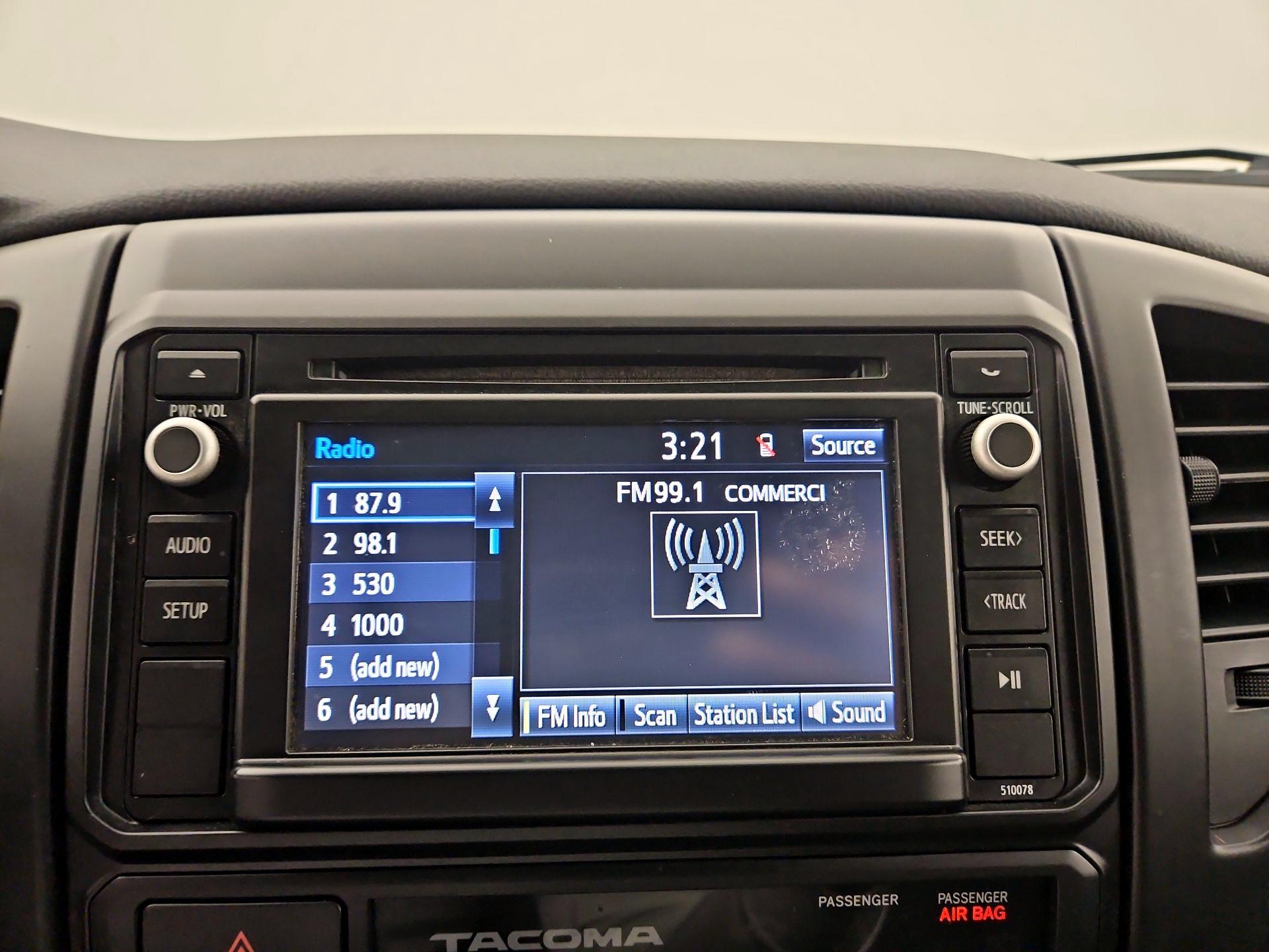 Thumbnail: 2015 Toyota Tacoma - 14