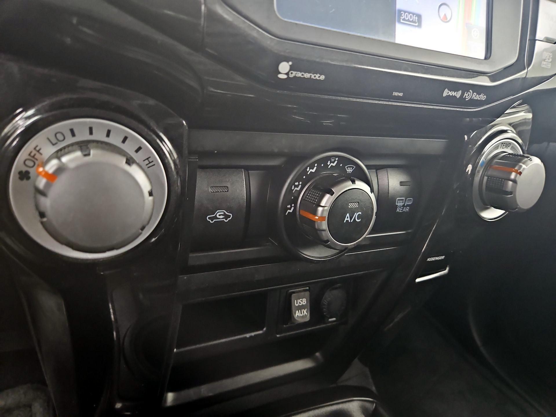 Thumbnail: 2016 Toyota 4Runner - 16
