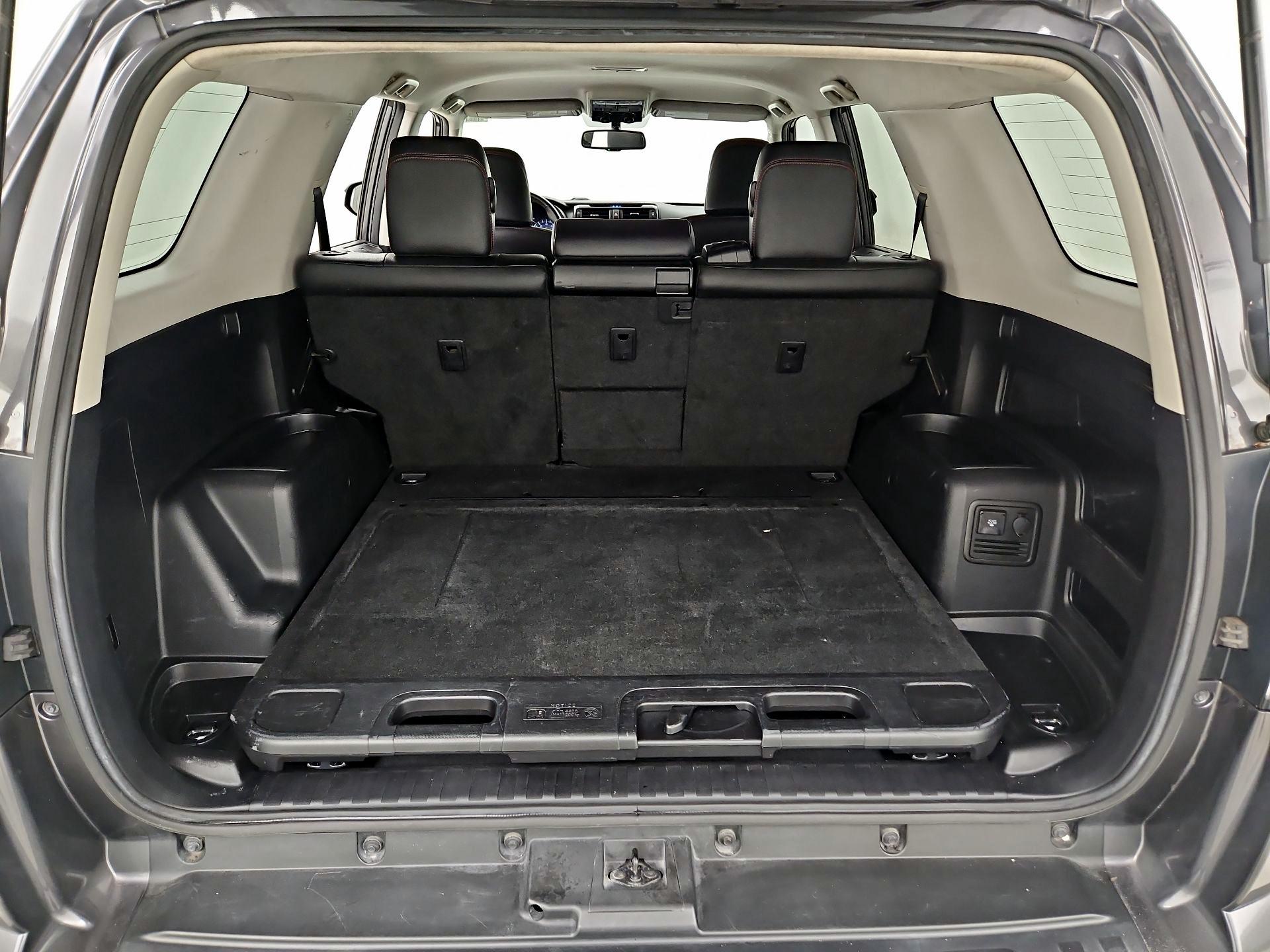 Thumbnail: 2016 Toyota 4Runner - 20