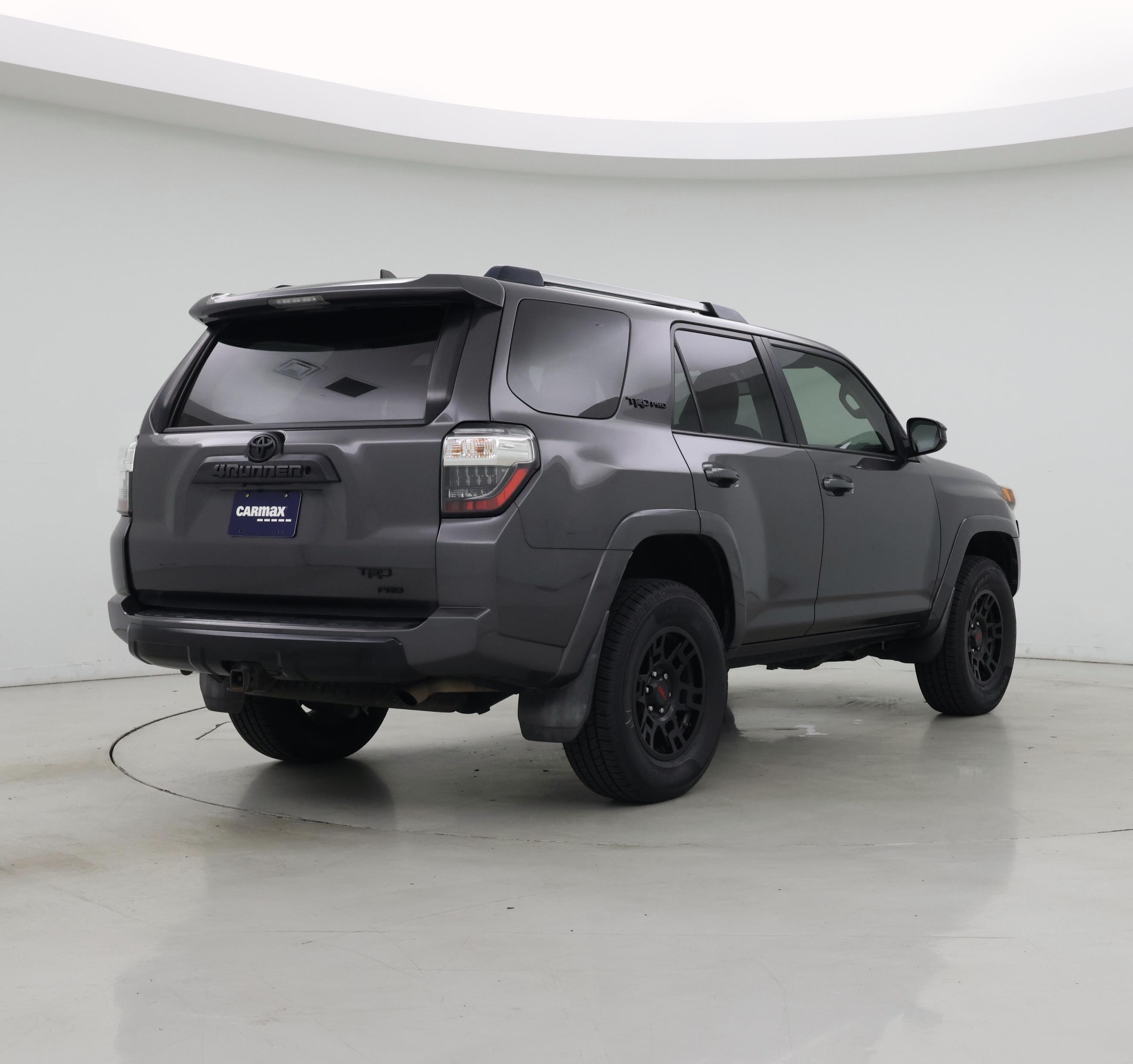 Thumbnail: 2016 Toyota 4Runner - 8