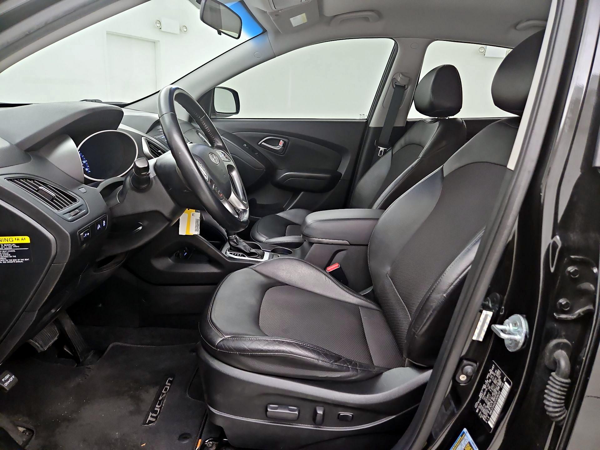 Thumbnail: 2014 Hyundai Tucson - 11