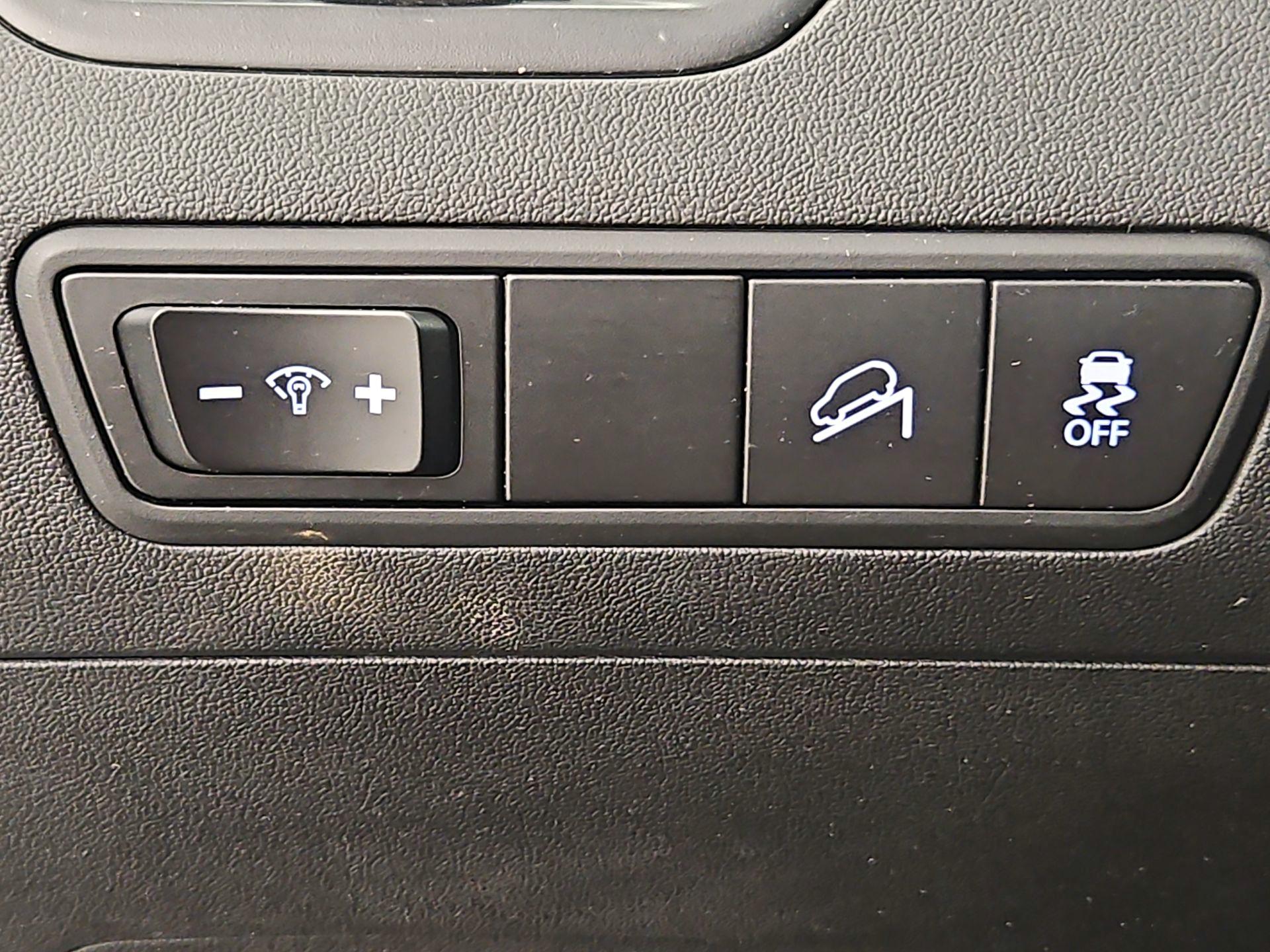 Thumbnail: 2014 Hyundai Tucson - 13