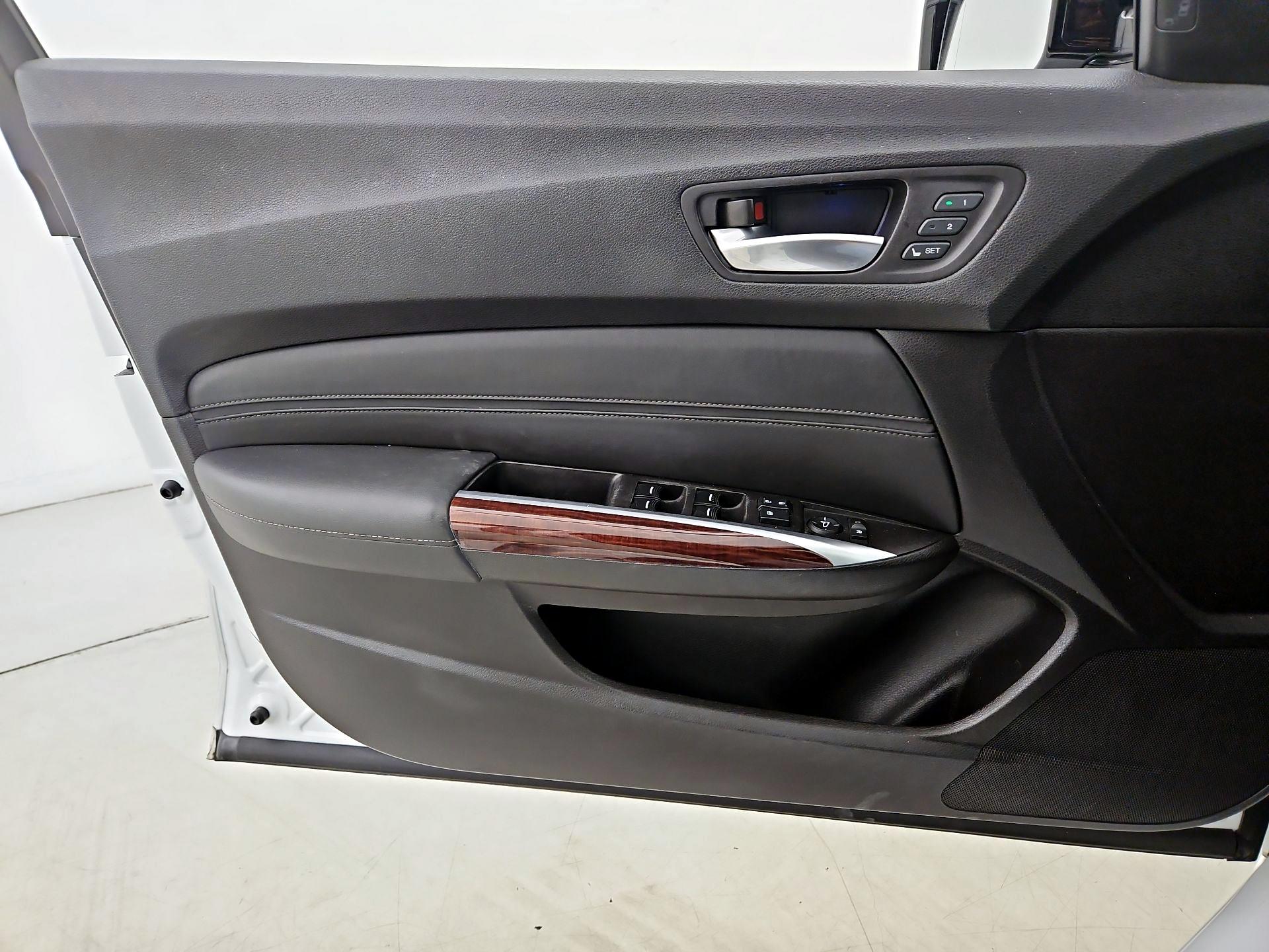 Thumbnail: 2016 Acura TLX - 12
