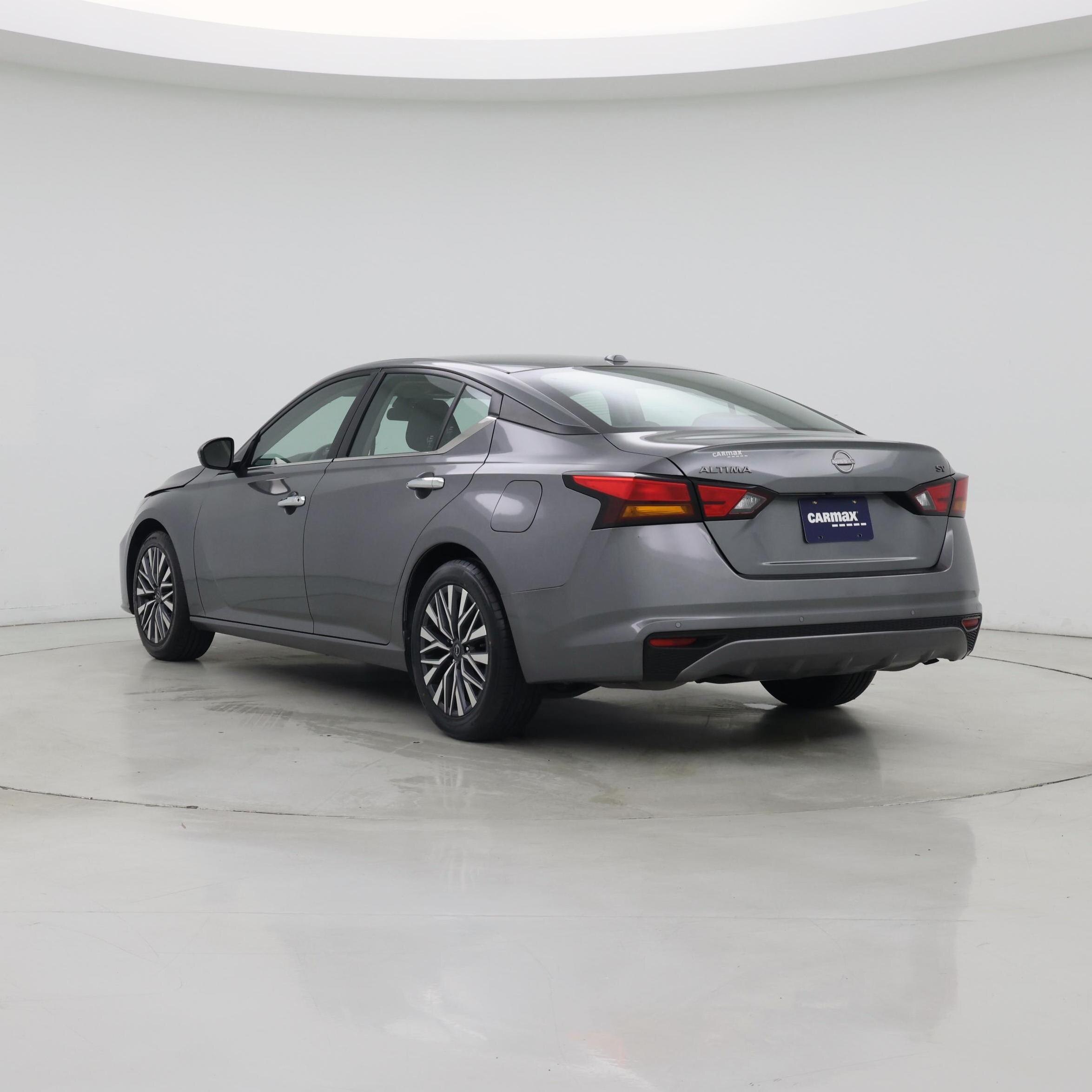 Thumbnail: 2023 Nissan Altima - 2
