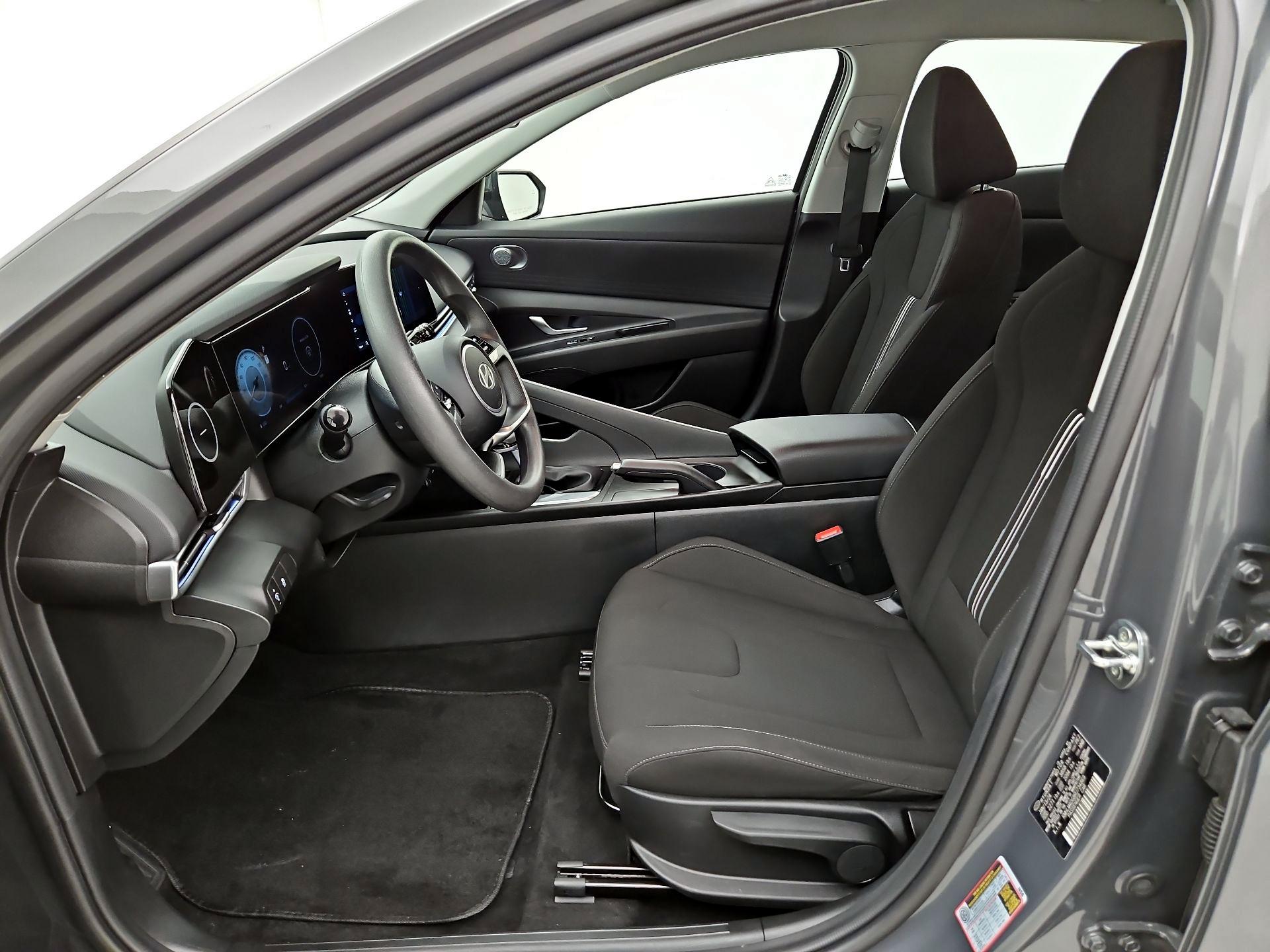 Thumbnail: 2024 Hyundai Elantra - 11