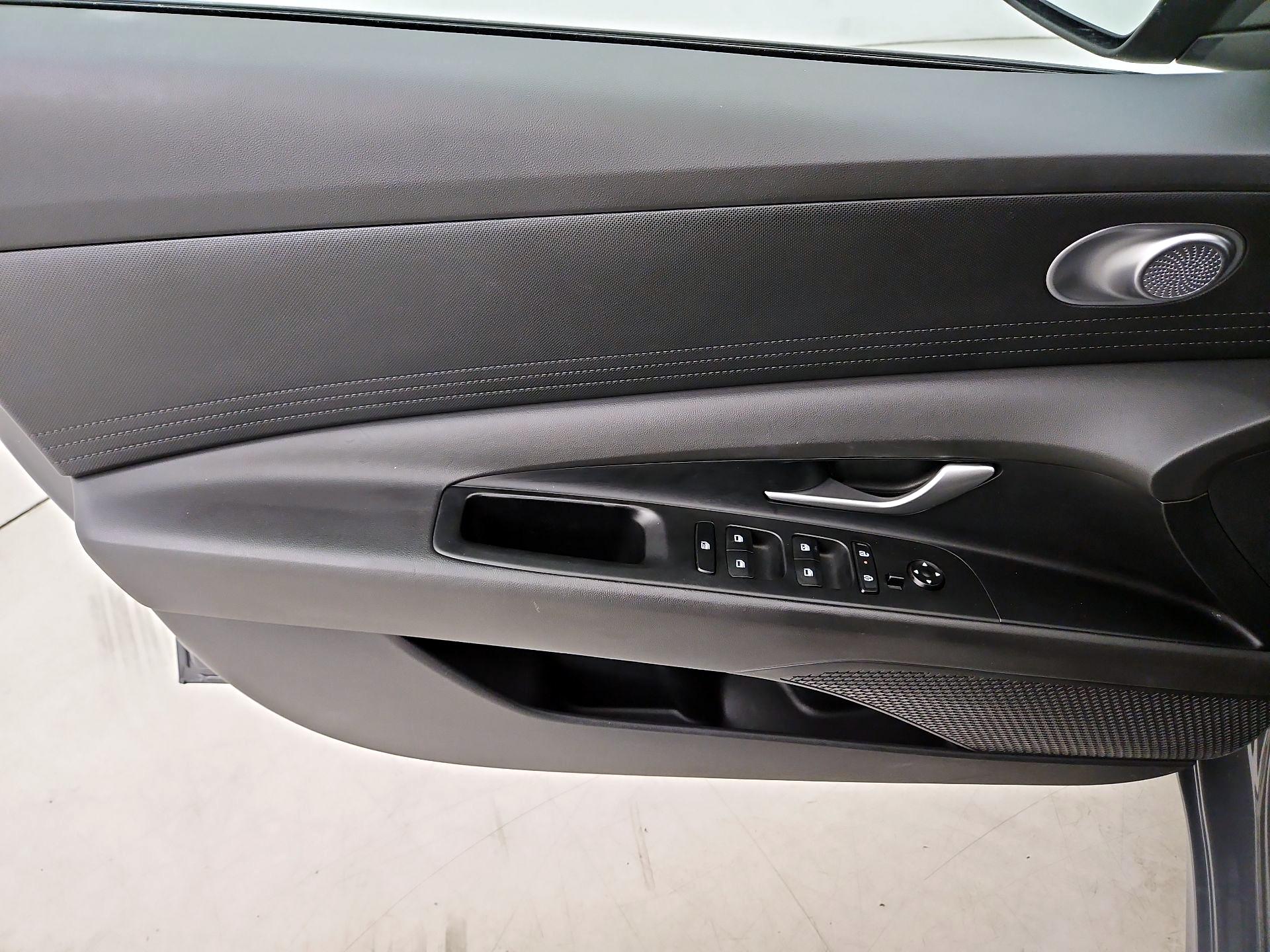 Thumbnail: 2024 Hyundai Elantra - 12