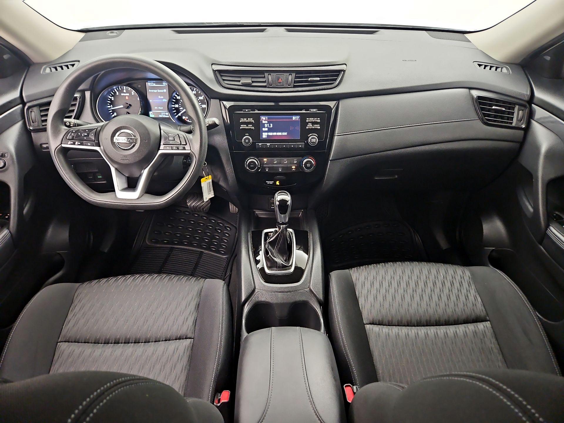 Thumbnail: 2017 Nissan Rogue - 9