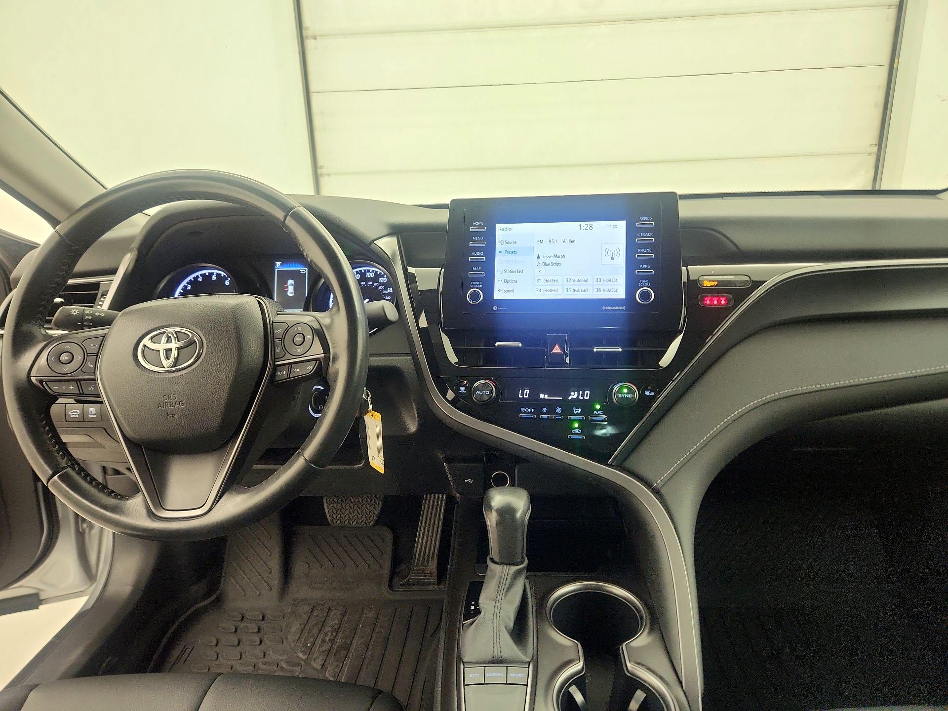 Thumbnail: 2023 Toyota Camry - 9
