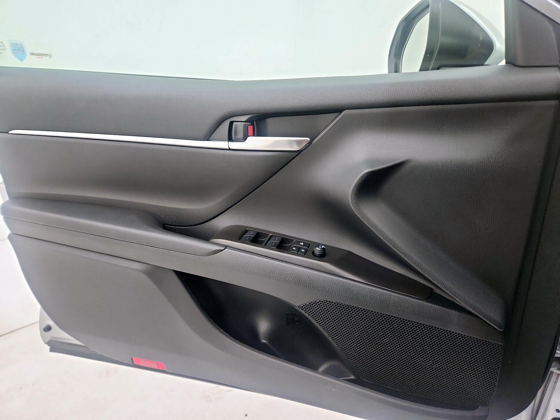 Thumbnail: 2023 Toyota Camry - 12