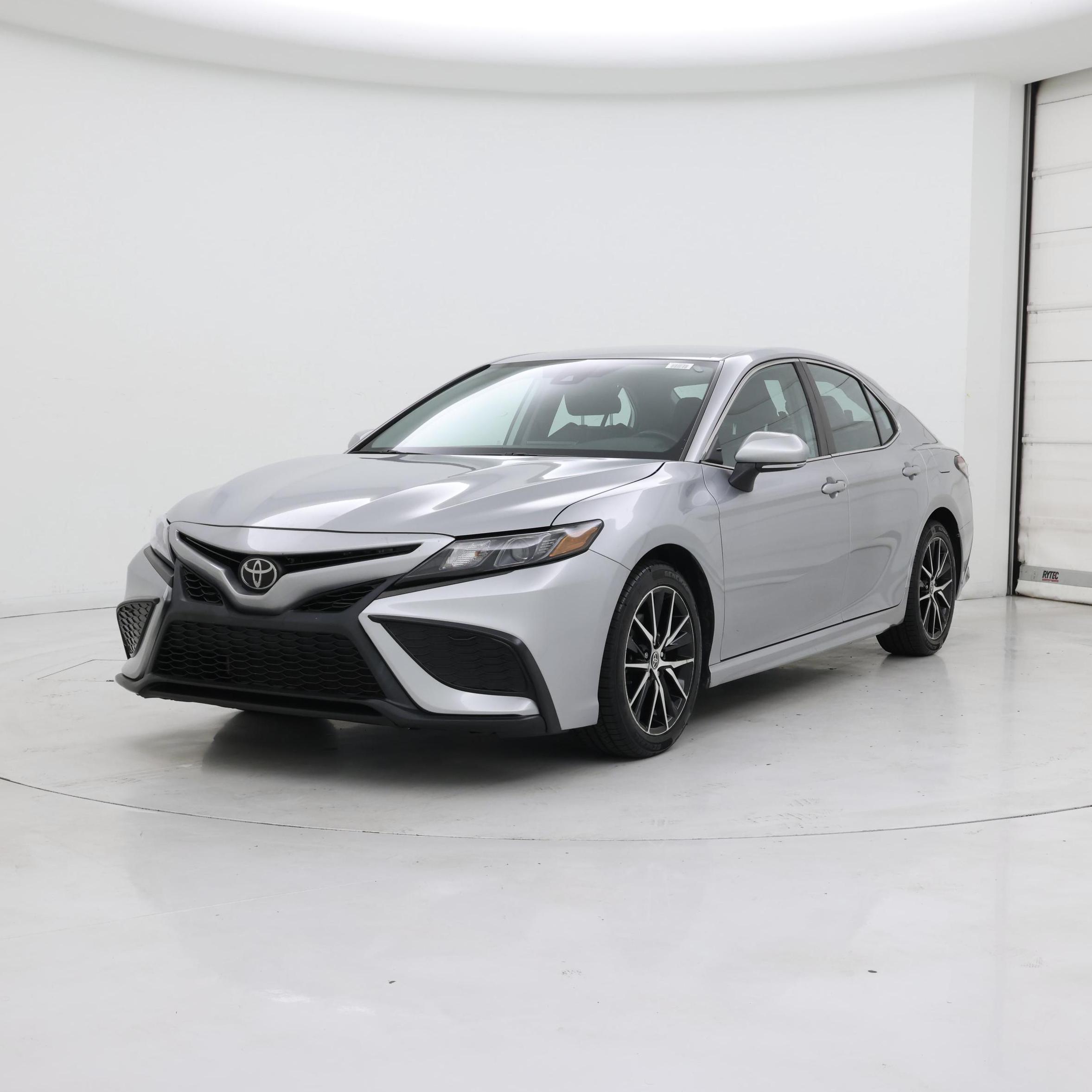 Thumbnail: 2023 Toyota Camry - 4