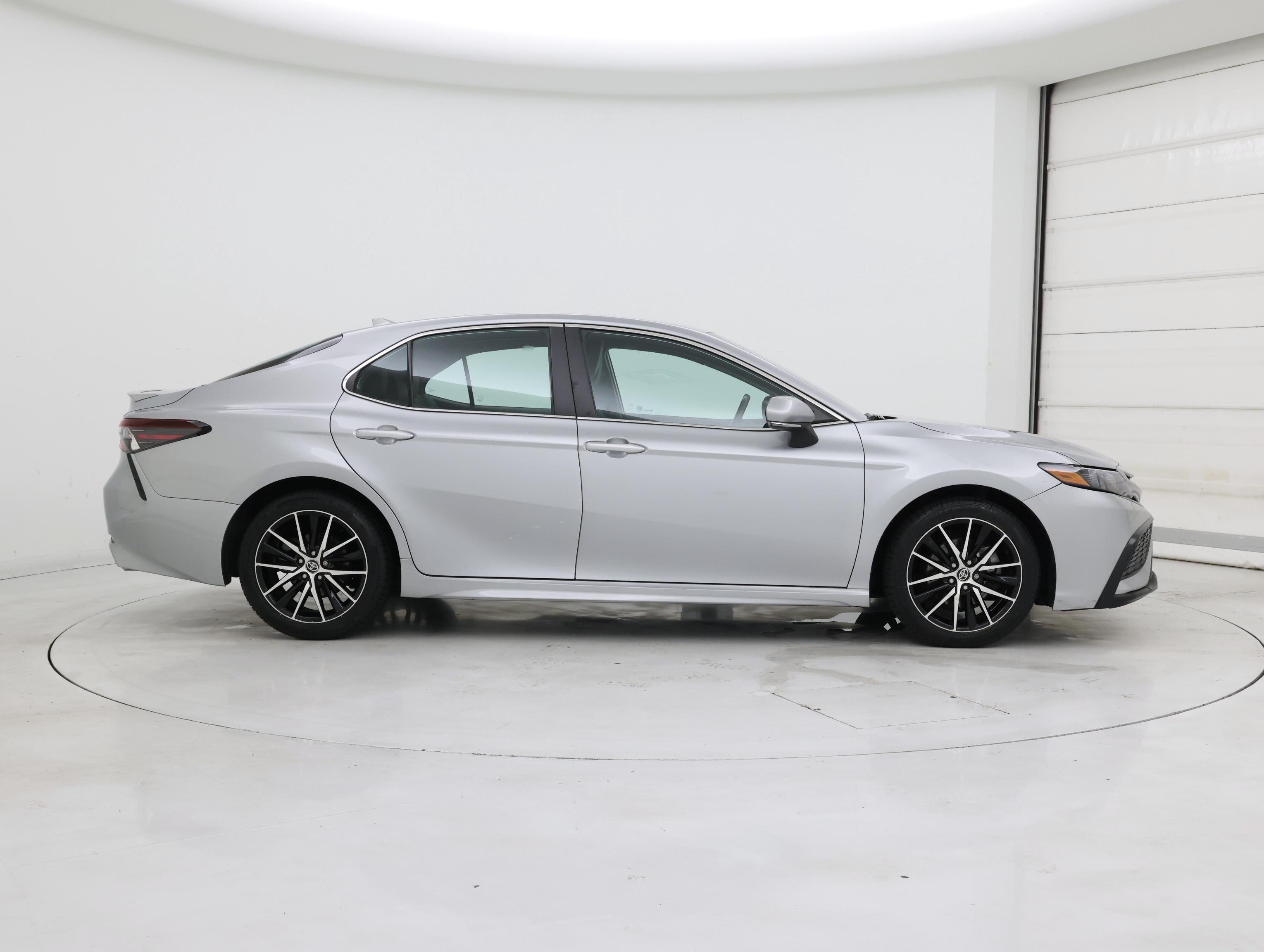 Thumbnail: 2023 Toyota Camry - 7