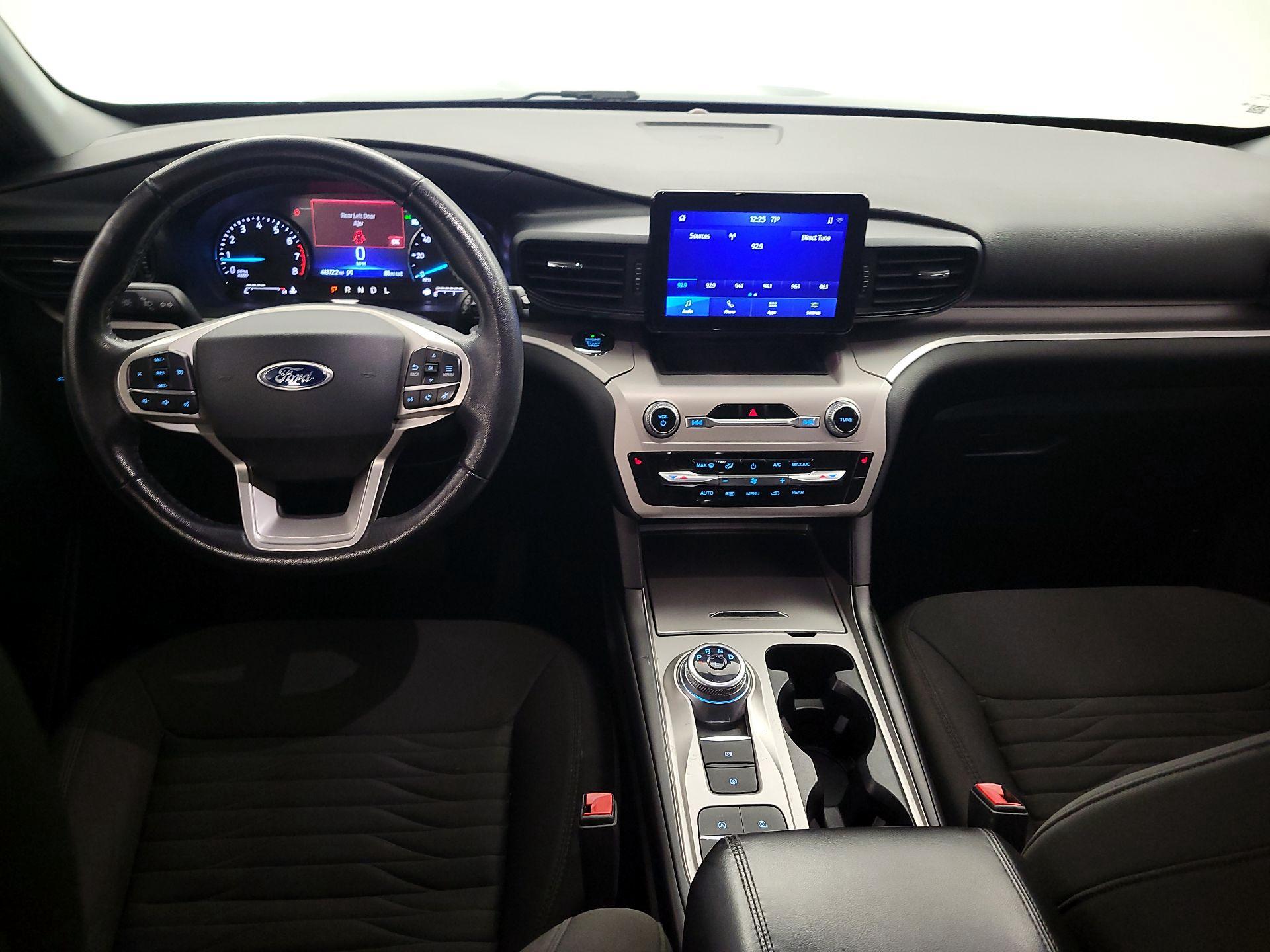 Thumbnail: 2021 Ford Explorer - 9