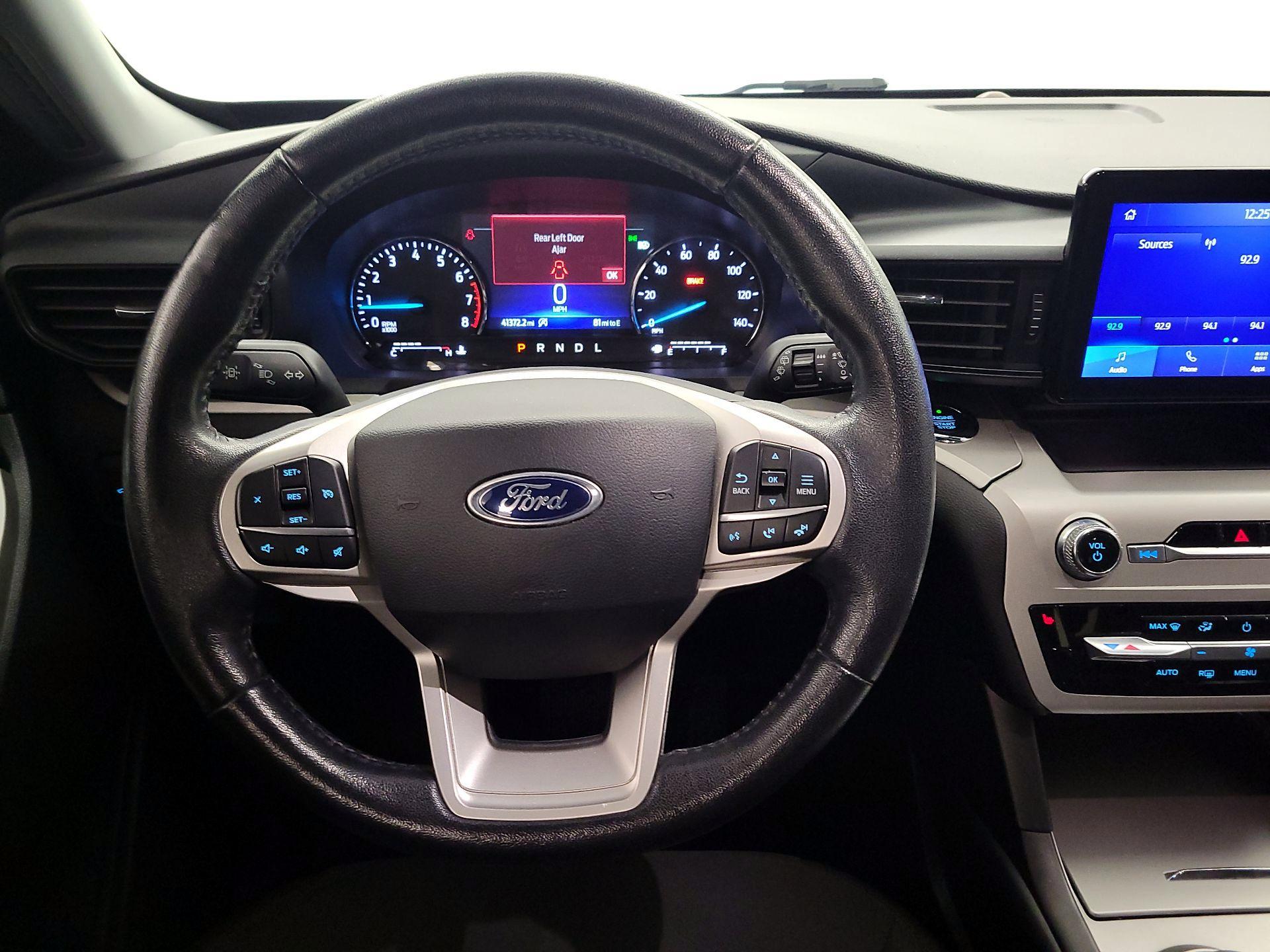 Thumbnail: 2021 Ford Explorer - 10
