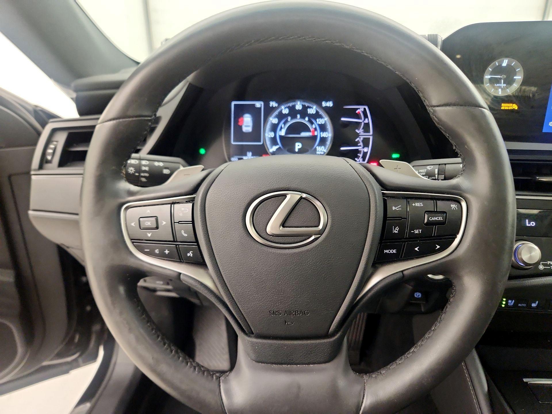 Thumbnail: 2023 Lexus ES - 10