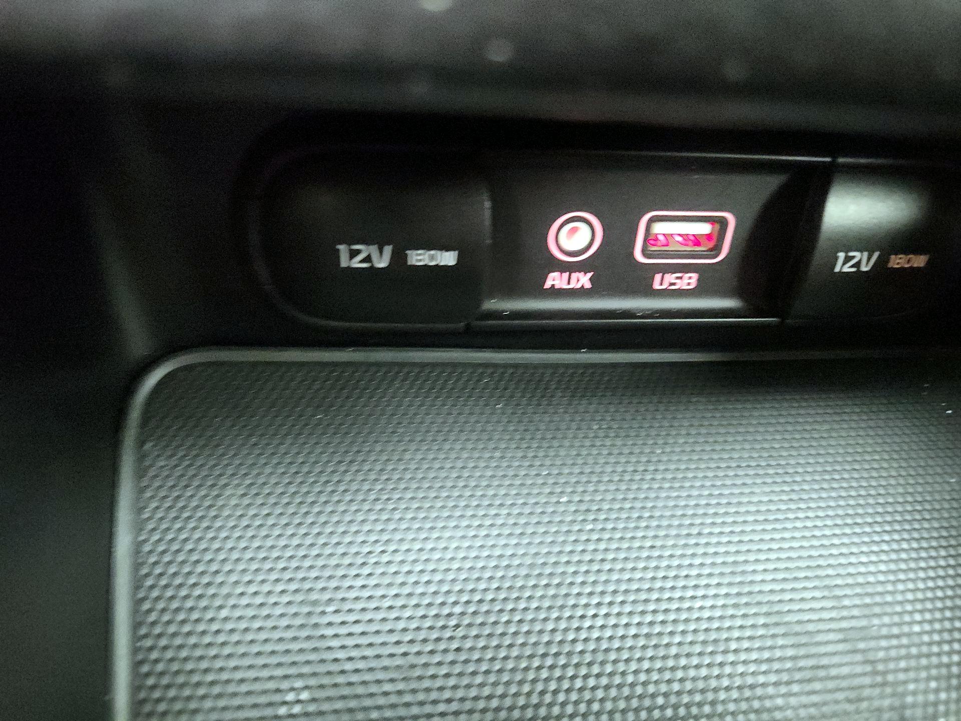 Thumbnail: 2021 Kia Forte - 18
