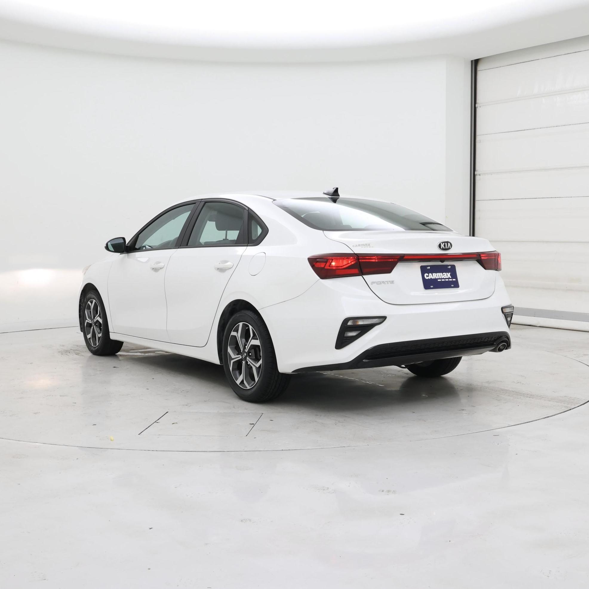 Thumbnail: 2021 Kia Forte - 2