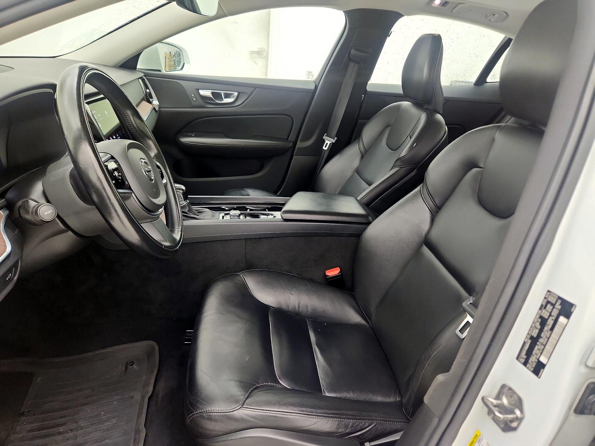 Thumbnail: 2021 Volvo S60 - 11