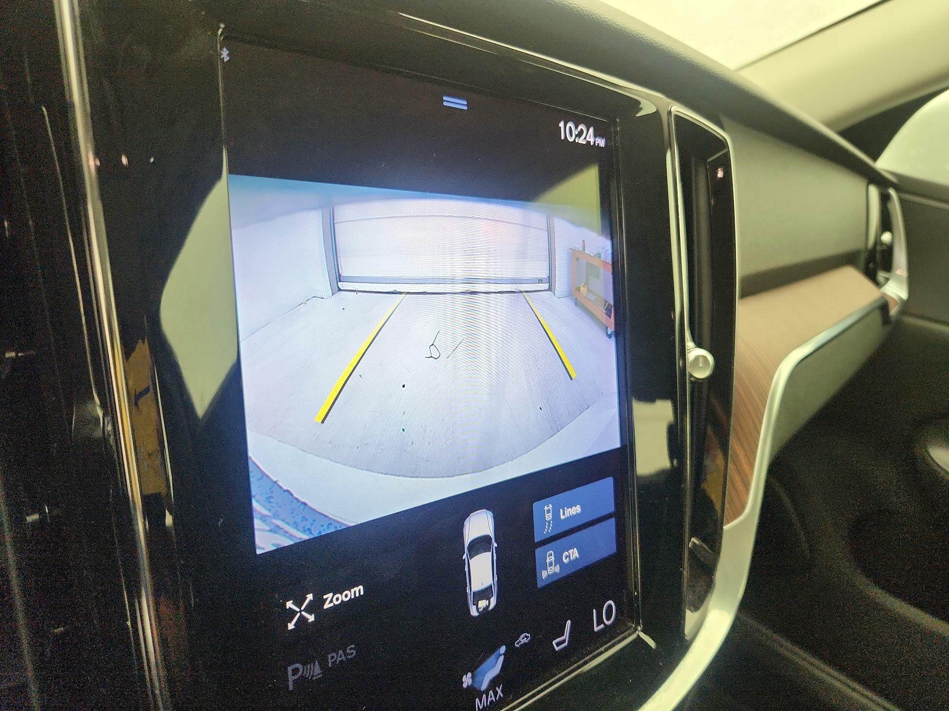 Thumbnail: 2021 Volvo S60 - 14