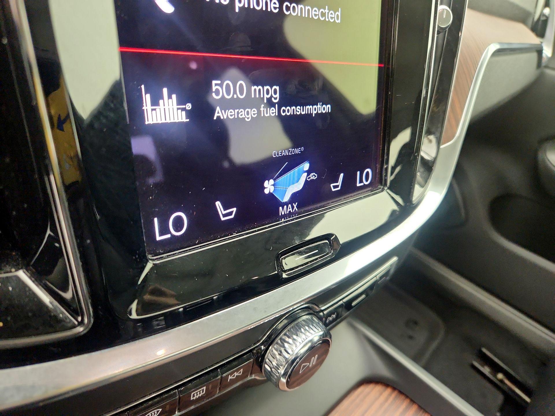 Thumbnail: 2021 Volvo S60 - 16