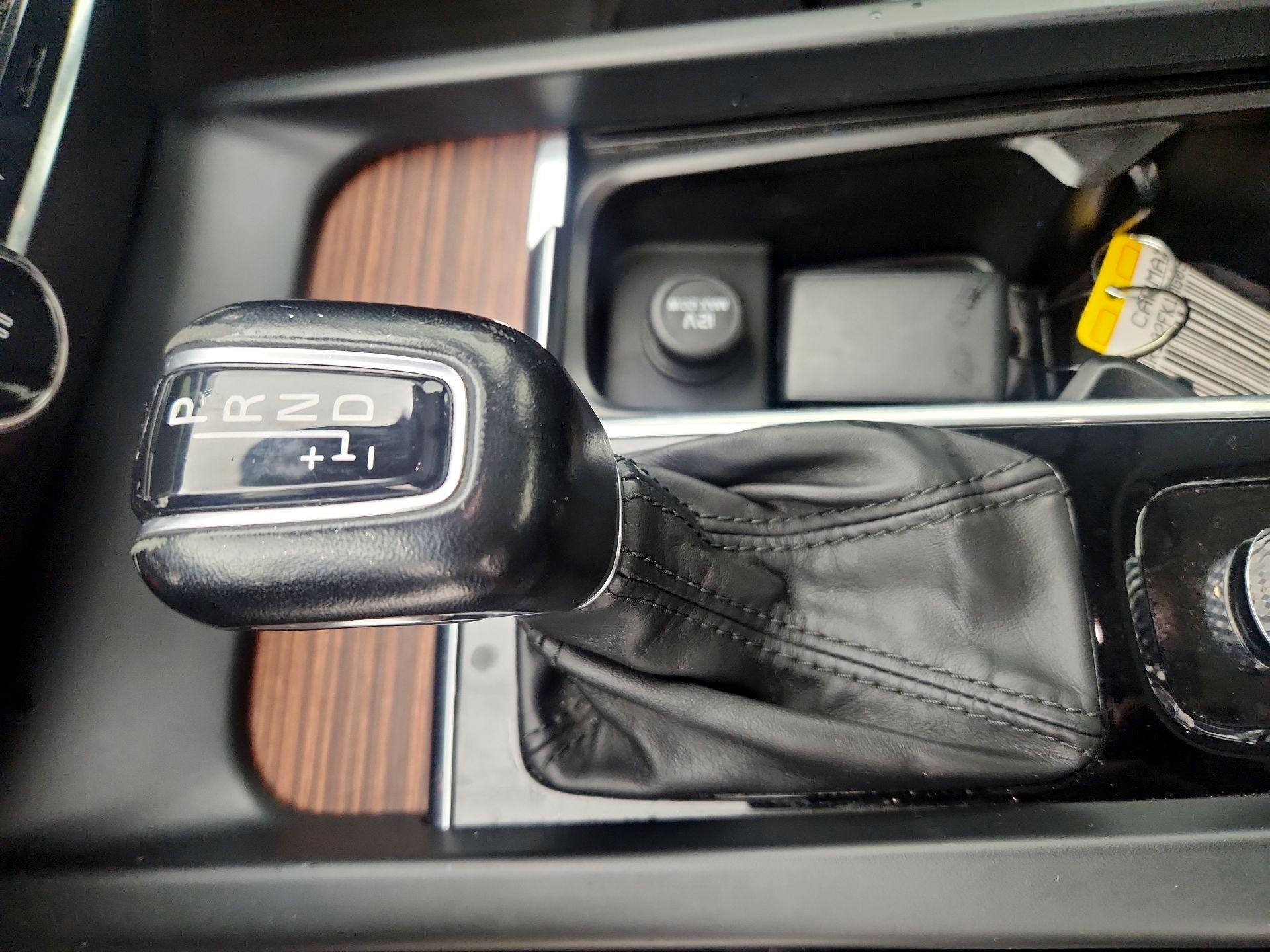 Thumbnail: 2021 Volvo S60 - 17