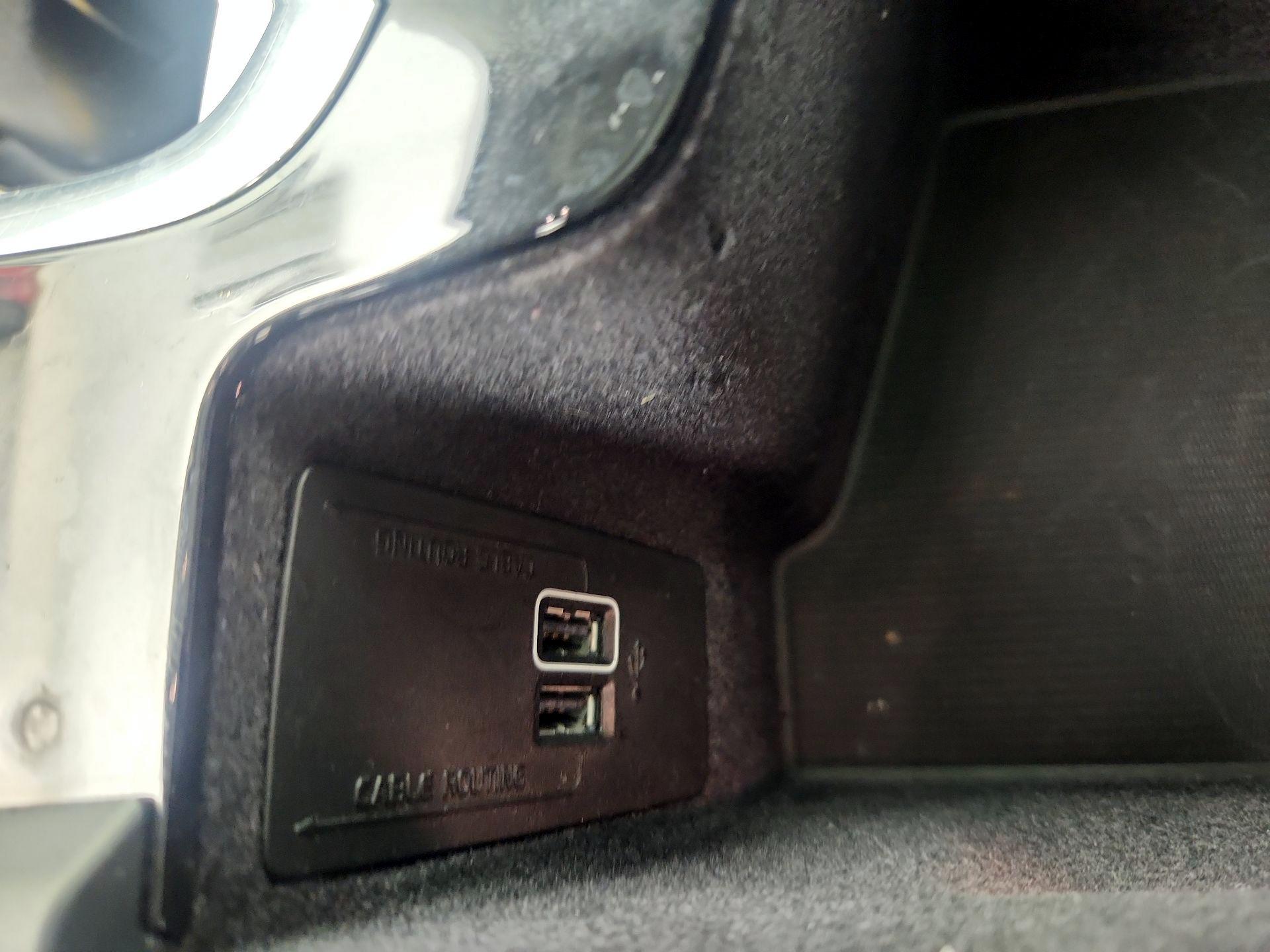 Thumbnail: 2021 Volvo S60 - 18