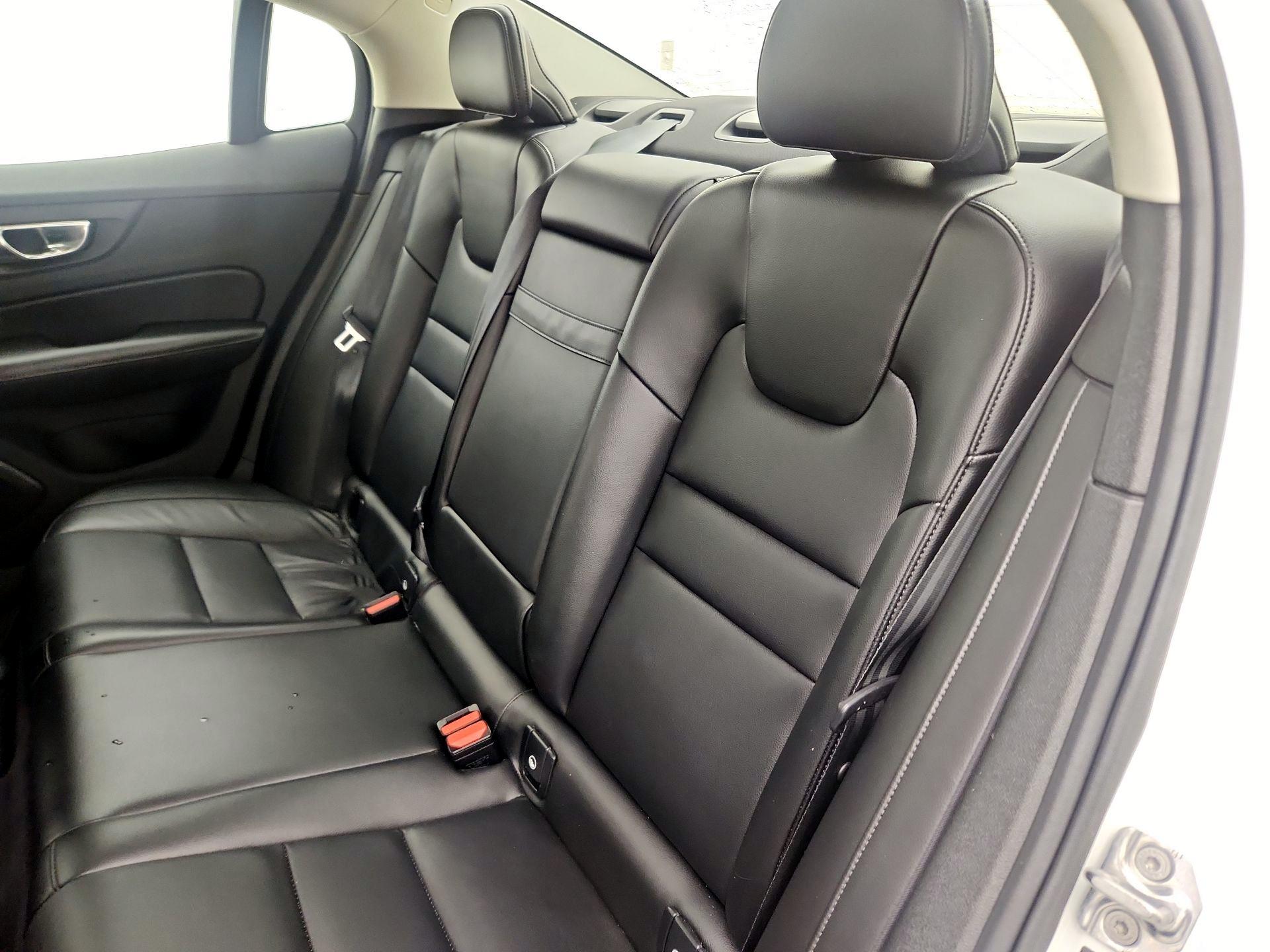 Thumbnail: 2021 Volvo S60 - 19