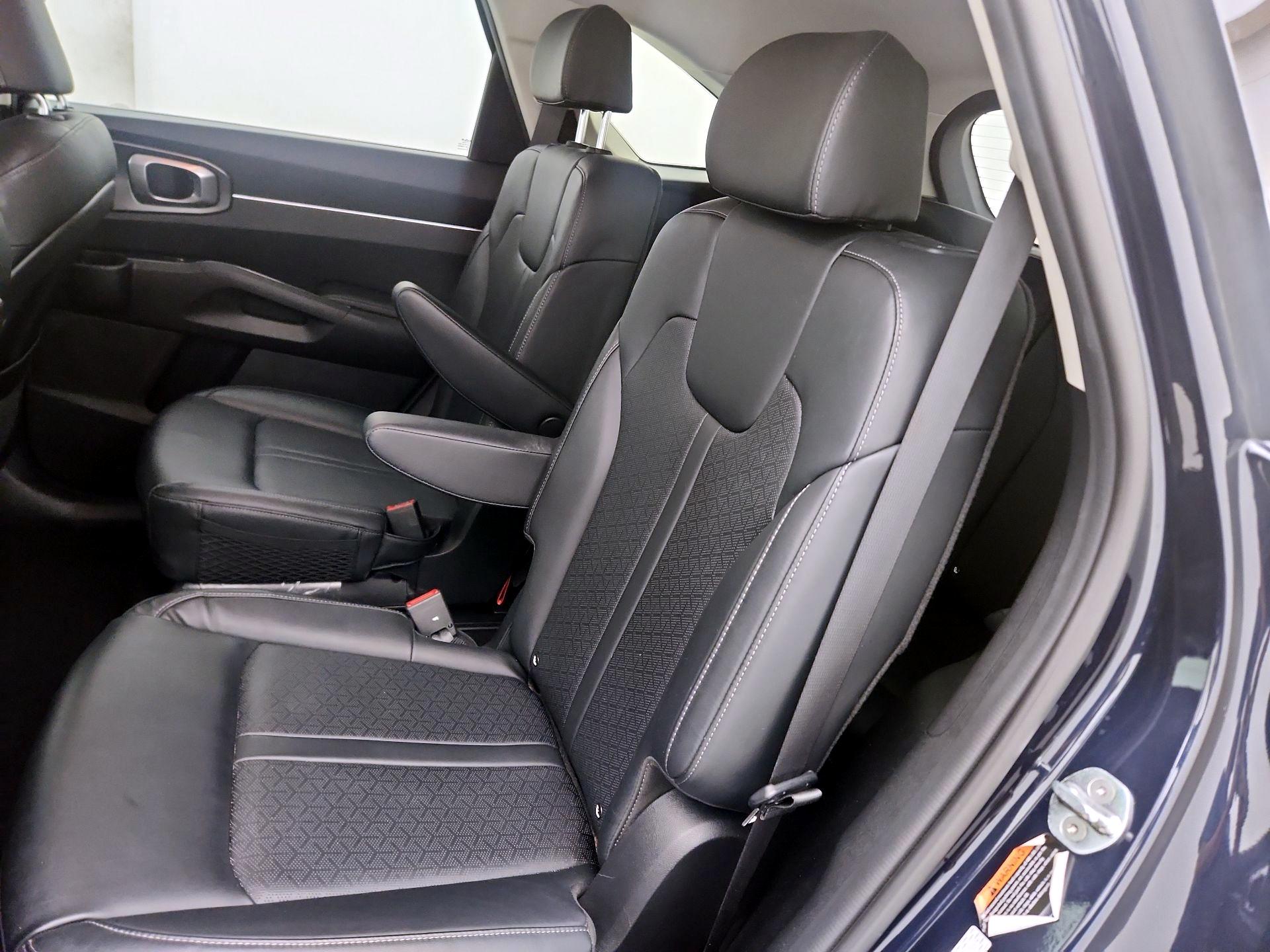 Thumbnail: 2022 Kia Sorento - 20