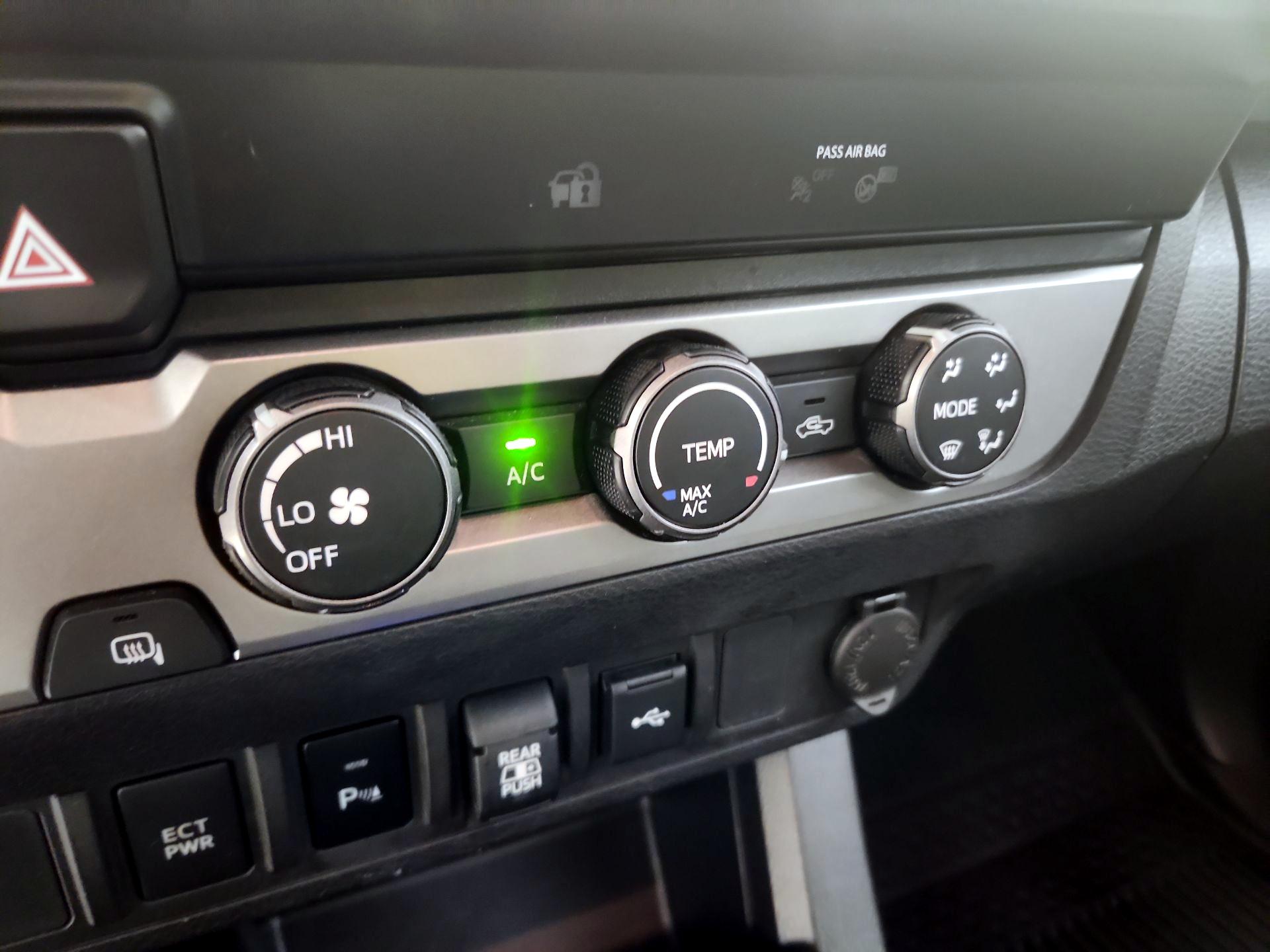 Thumbnail: 2020 Toyota Tacoma - 17