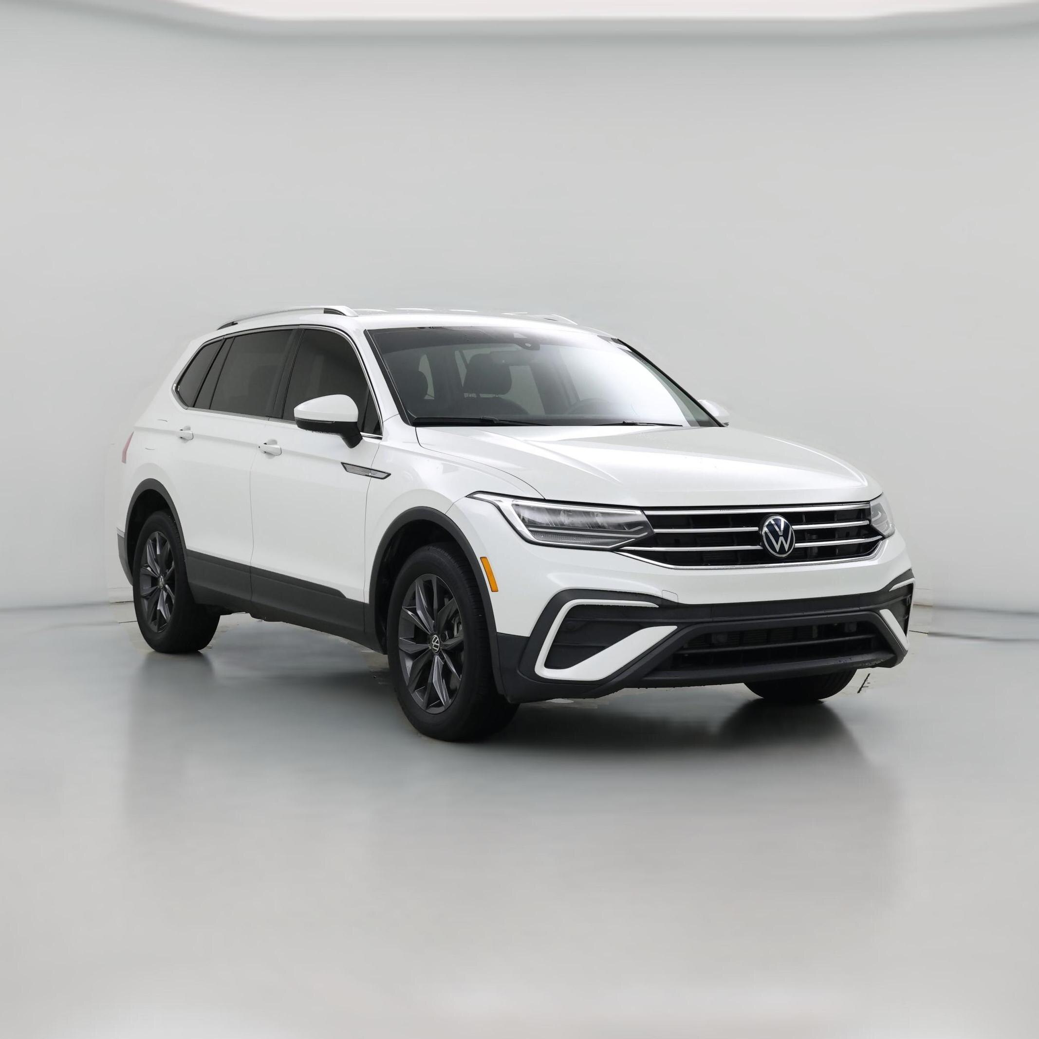 Thumbnail: 2023 Volkswagen Tiguan - 1
