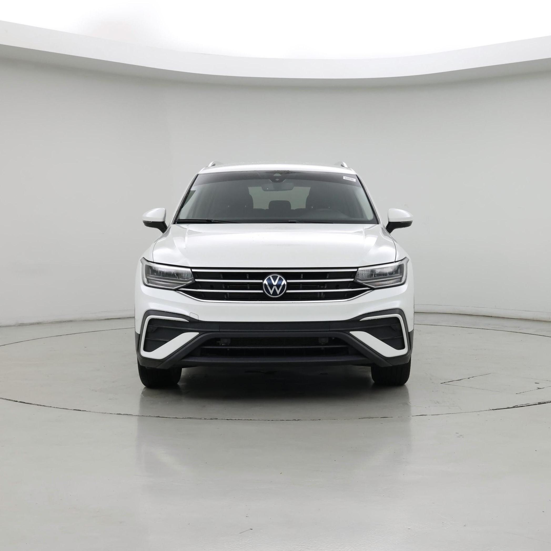 Thumbnail: 2023 Volkswagen Tiguan - 5