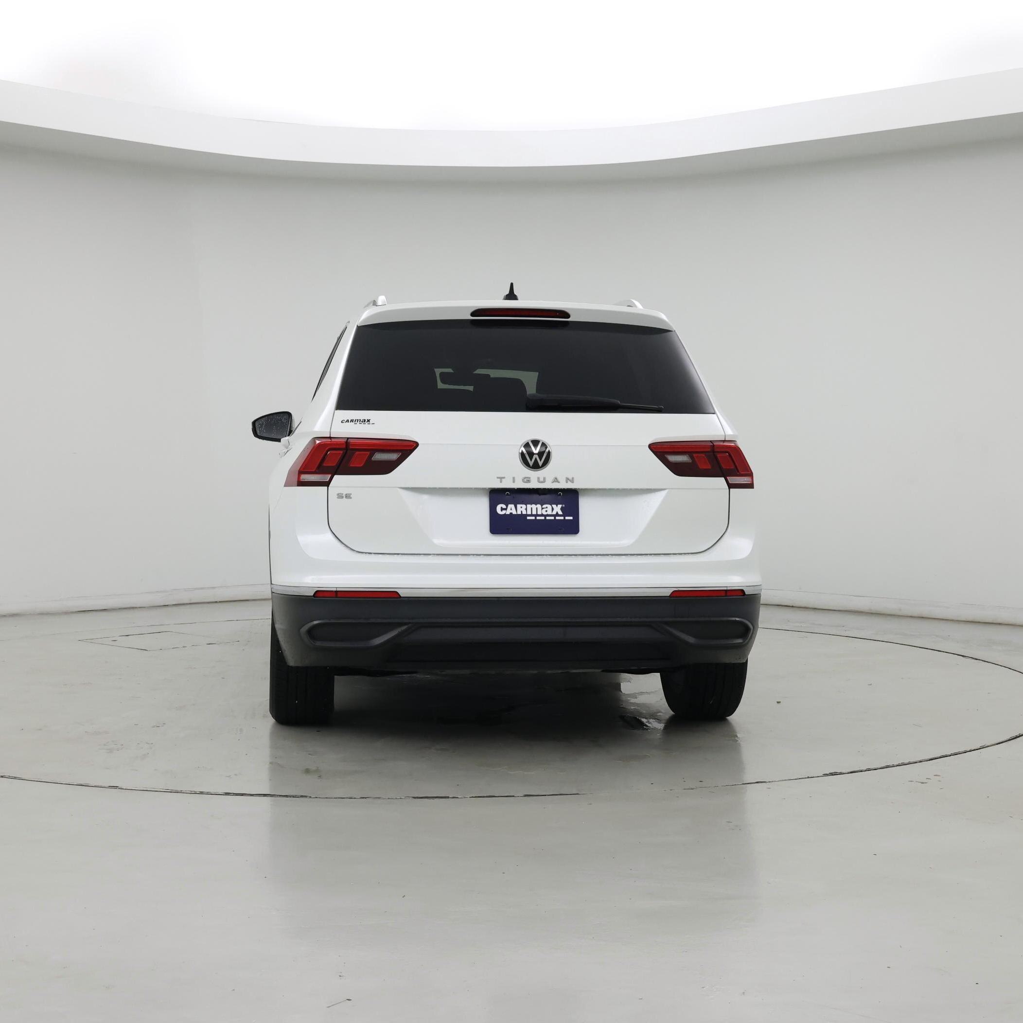 Thumbnail: 2023 Volkswagen Tiguan - 6