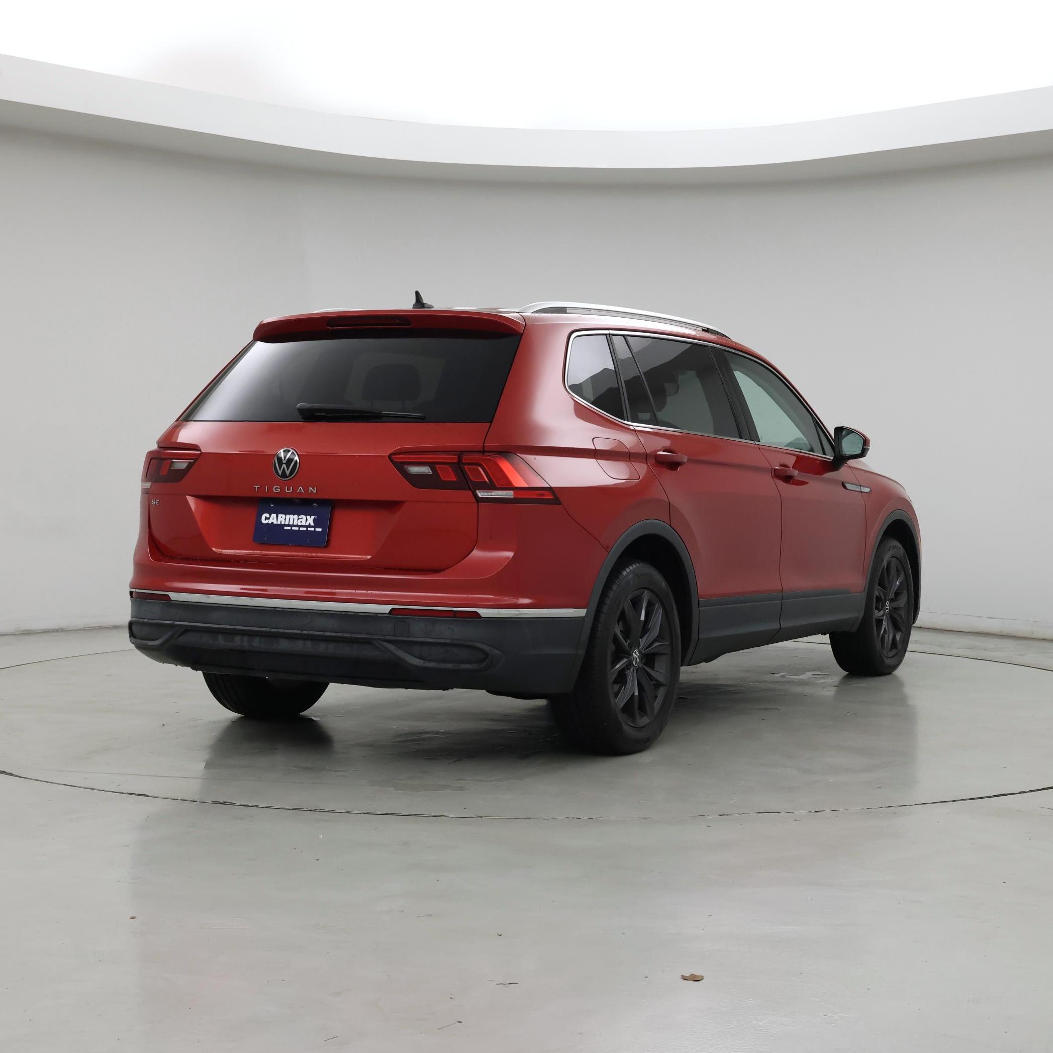 Thumbnail: 2022 Volkswagen Tiguan - 2