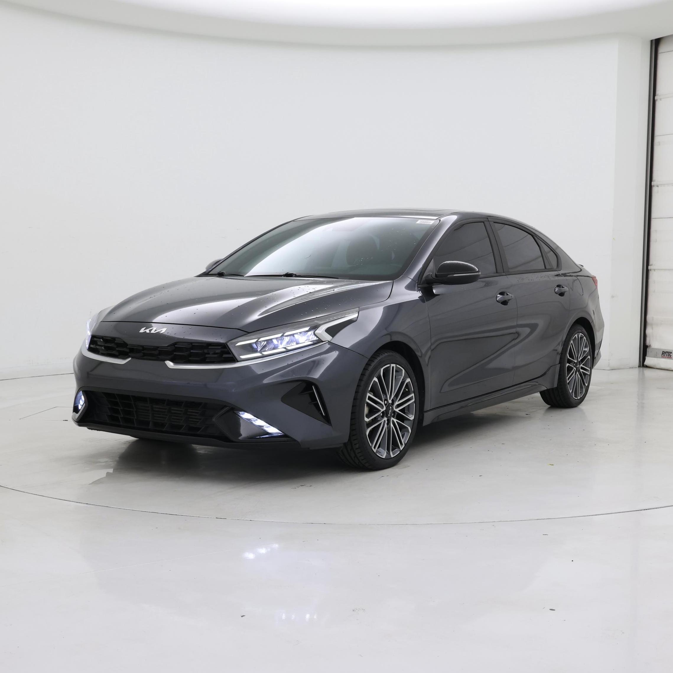 Thumbnail: 2023 Kia Forte - 4