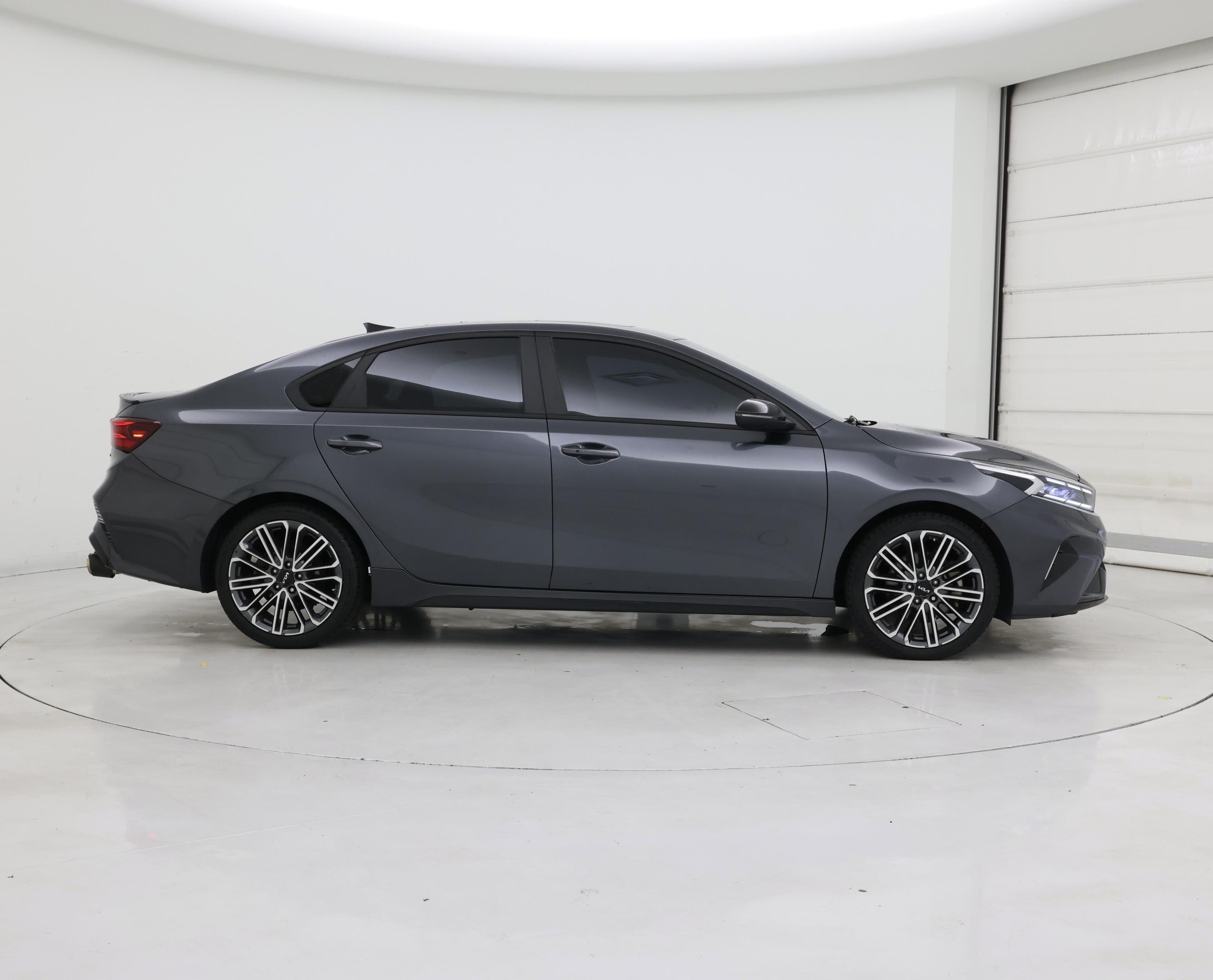 Thumbnail: 2023 Kia Forte - 7
