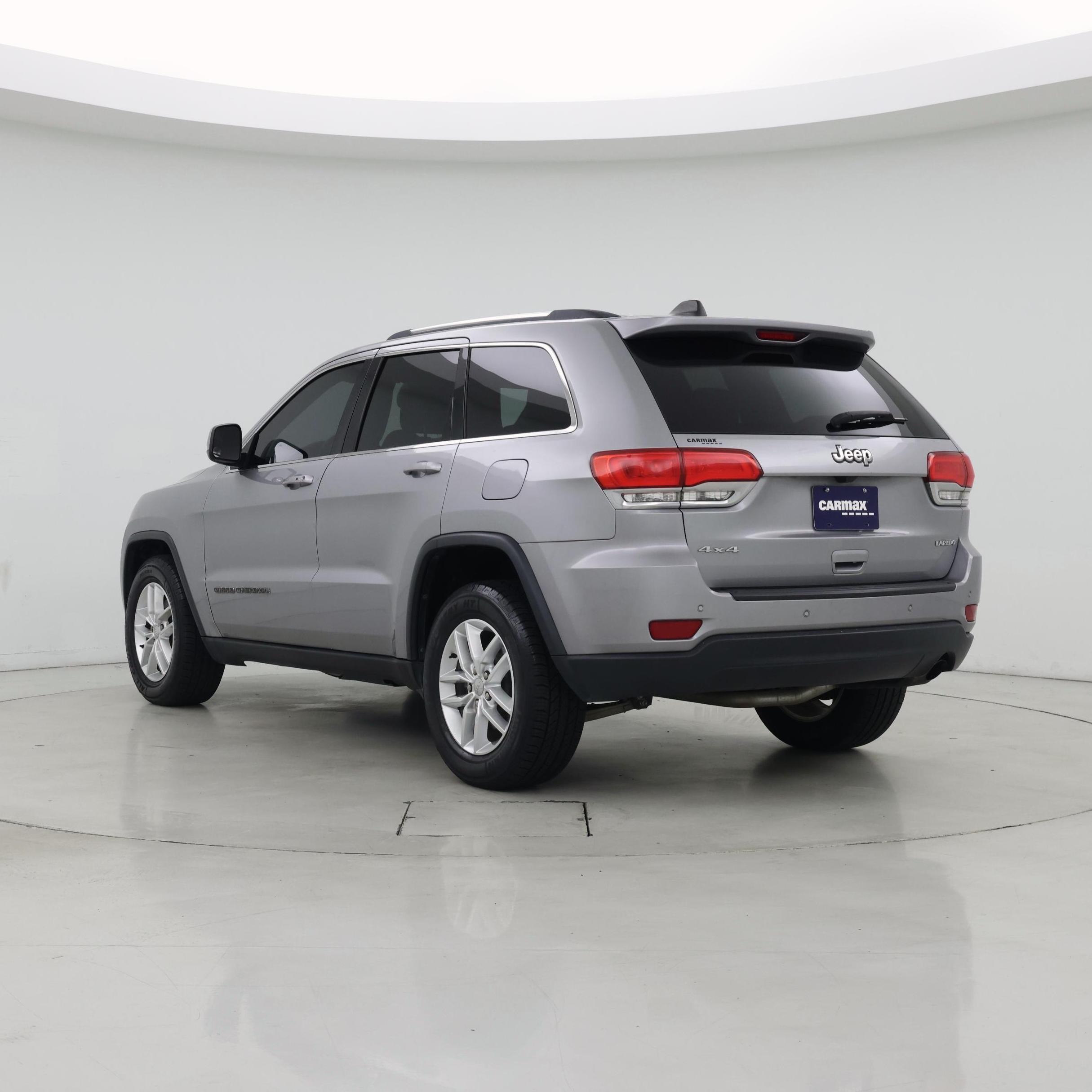 Thumbnail: 2017 Jeep Grand Cherokee - 2
