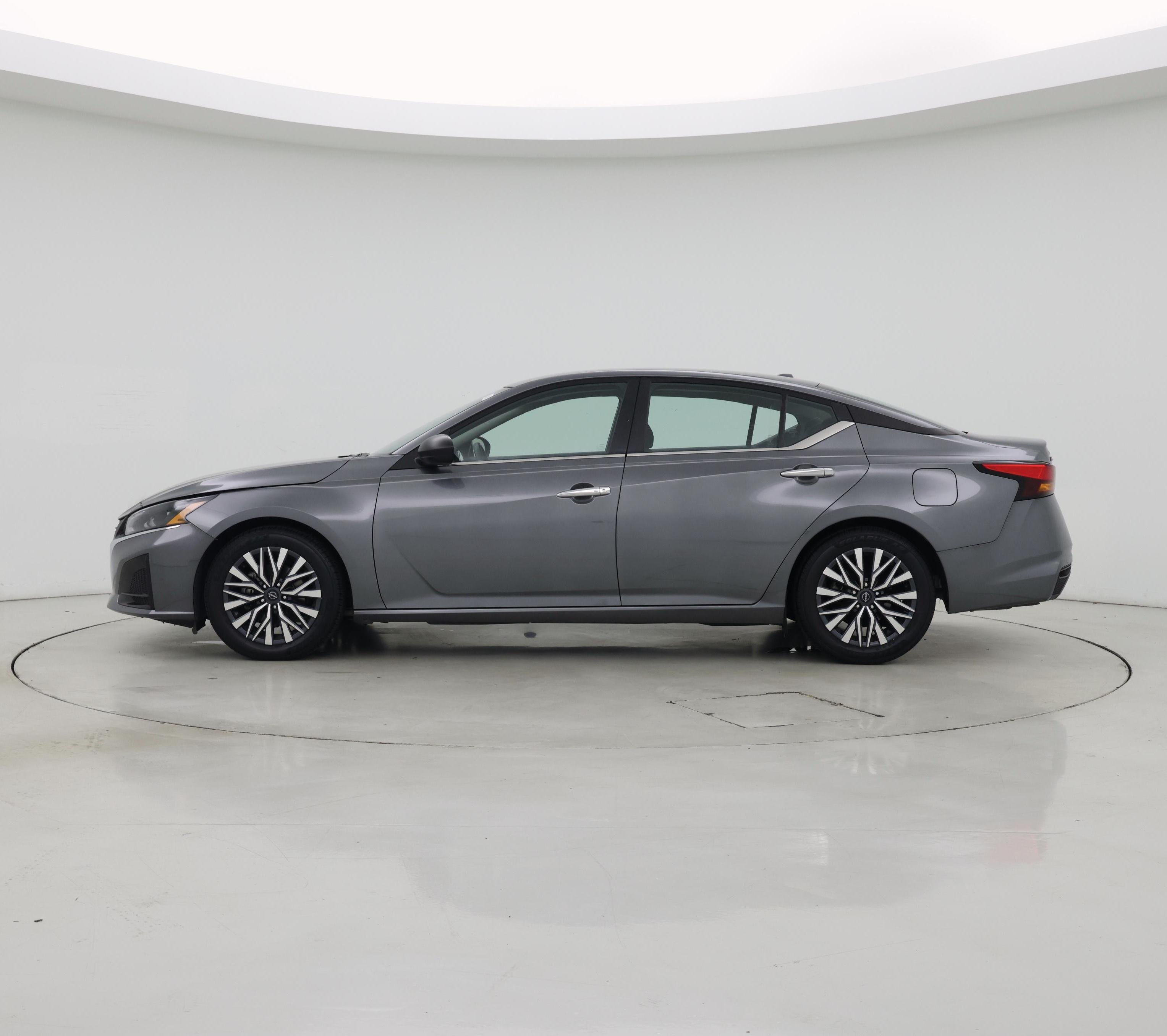 Thumbnail: 2024 Nissan Altima - 3