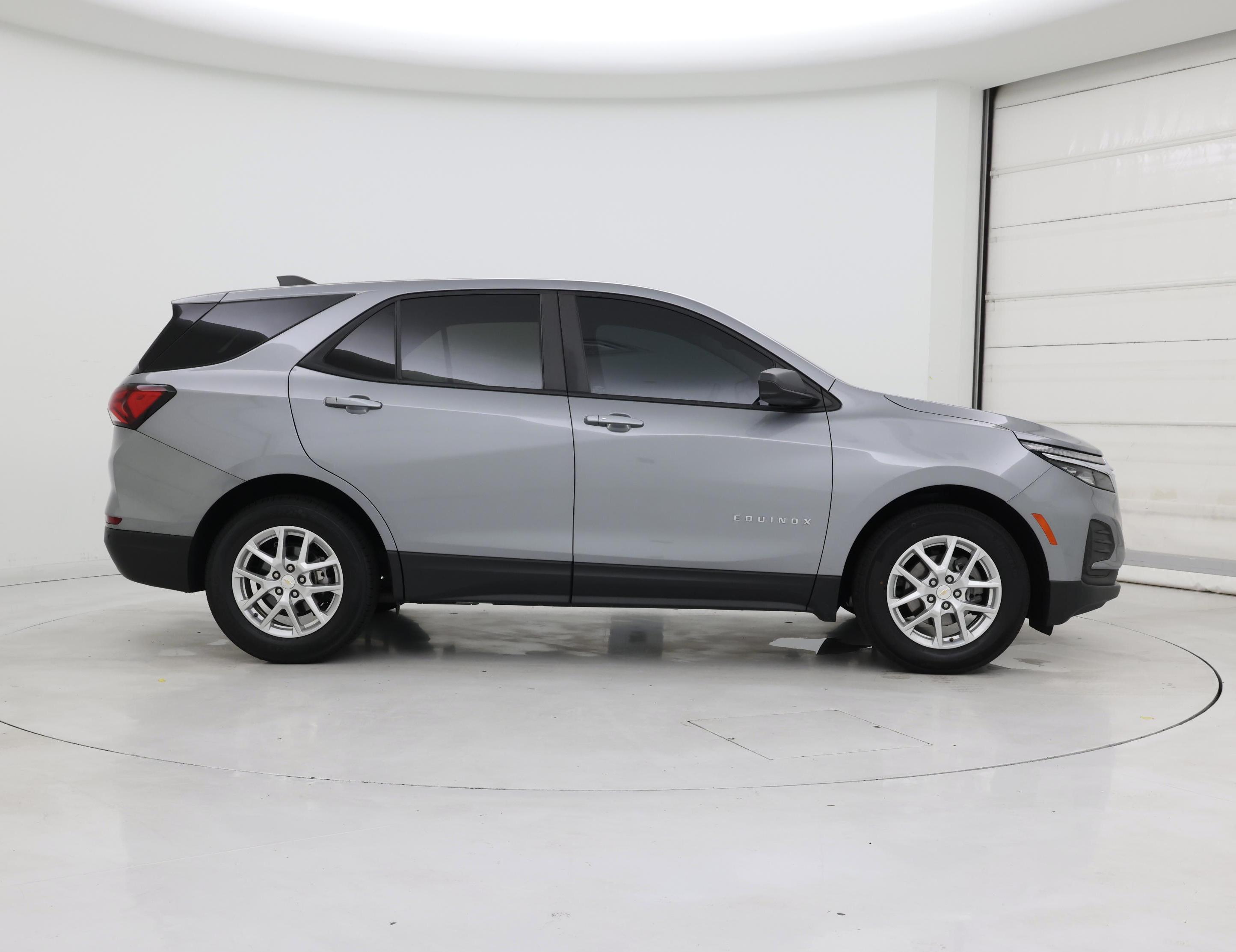 Thumbnail: 2023 Chevrolet Equinox - 7