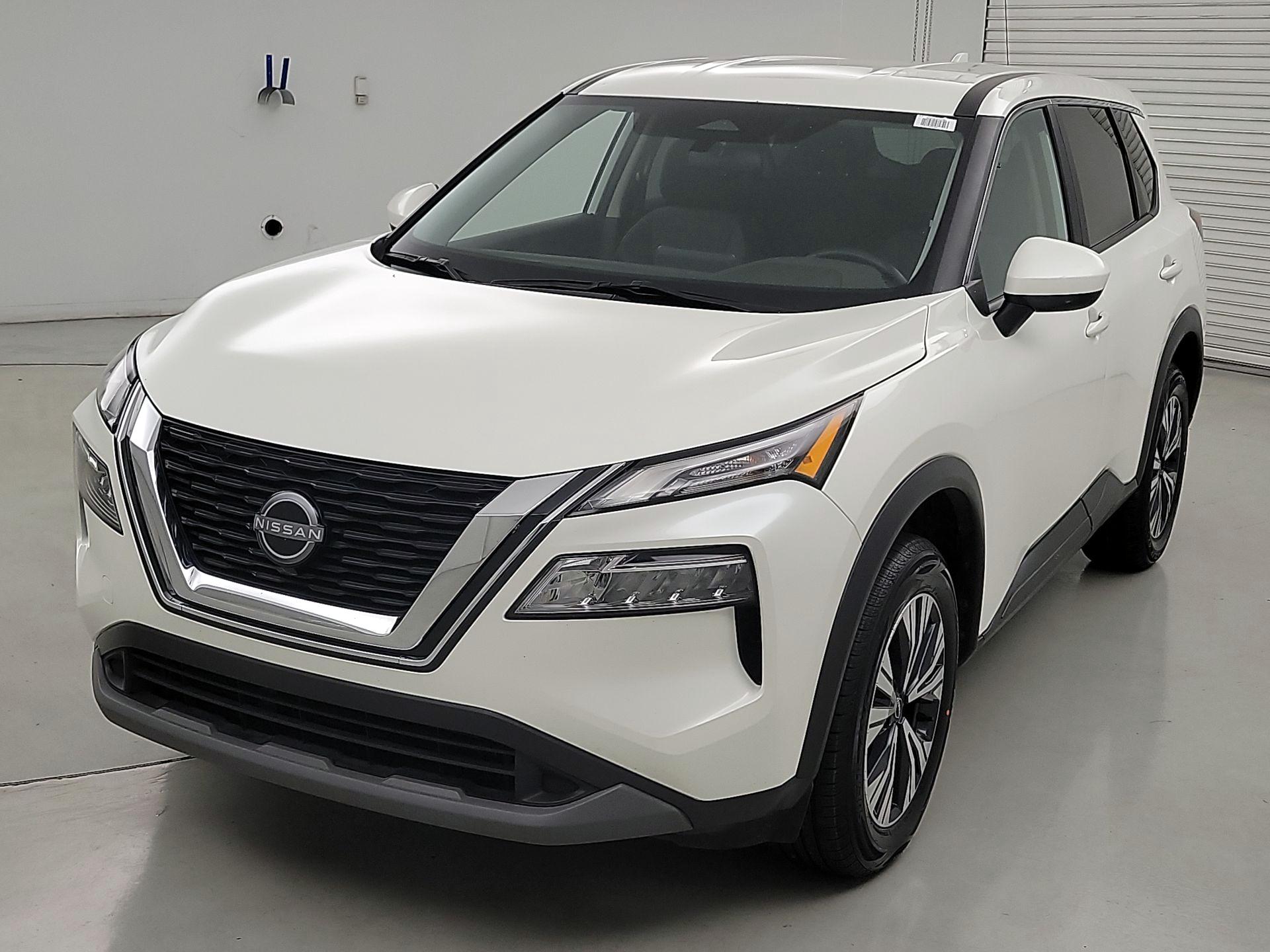 Thumbnail: 2023 Nissan Rogue - 3