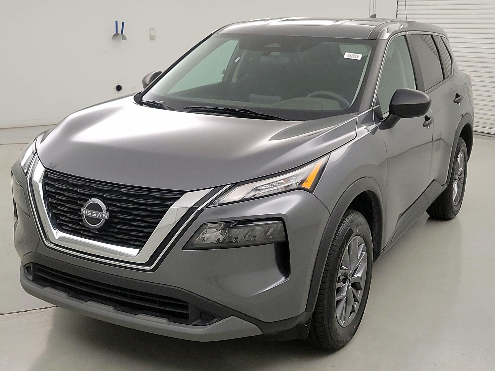Thumbnail: 2023 Nissan Rogue - 3
