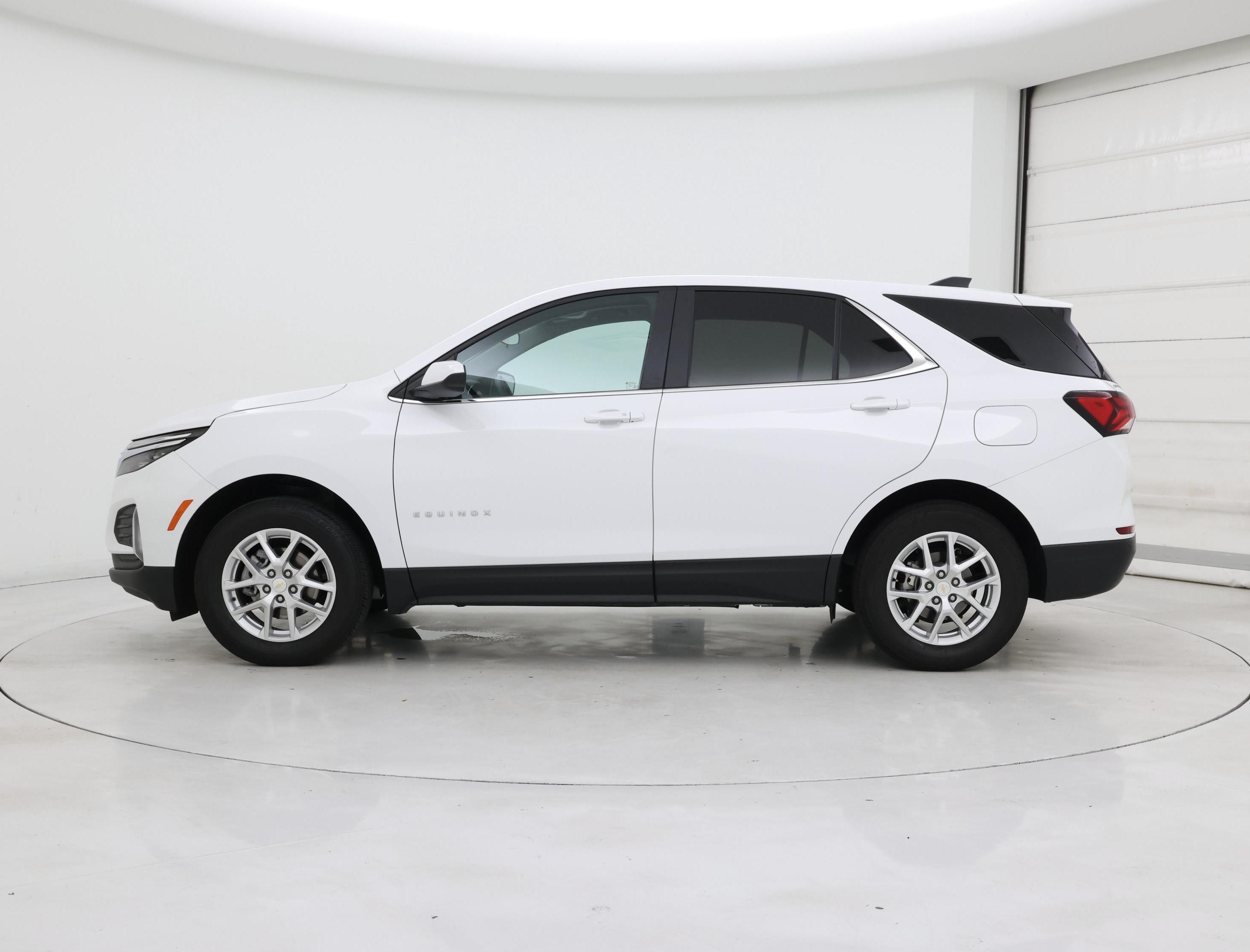 Thumbnail: 2023 Chevrolet Equinox - 3